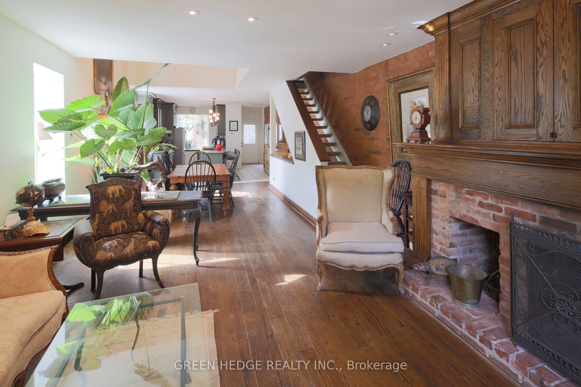 Photo 8 of 207 George Street, Toronto, Moss Park — HOMEH