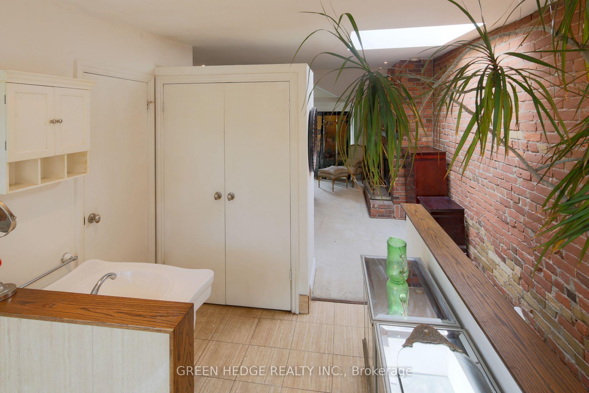 Photo 20 of 207 George Street, Toronto, Moss Park — HOMEH