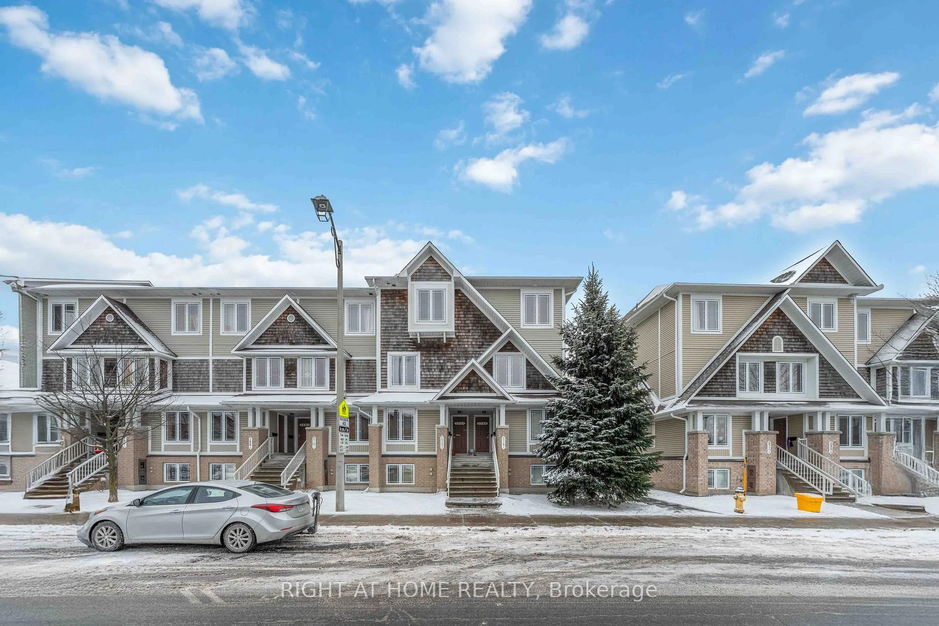 Photo 1 of Unit B, 574 Chapman Mills Drive, Ottawa, Barrhaven - Strandherd — HOMEH