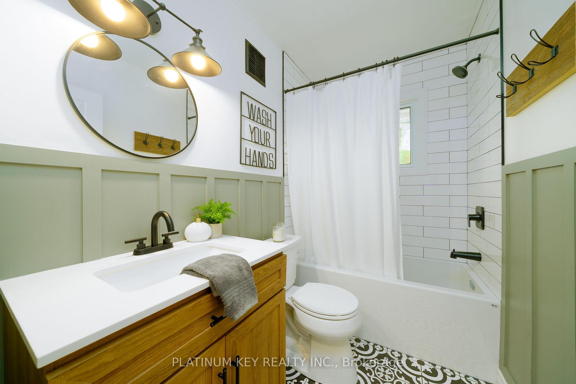 Photo 15 of 382 Adelaide Street, Strathroy-Caradoc, SW — HOMEH