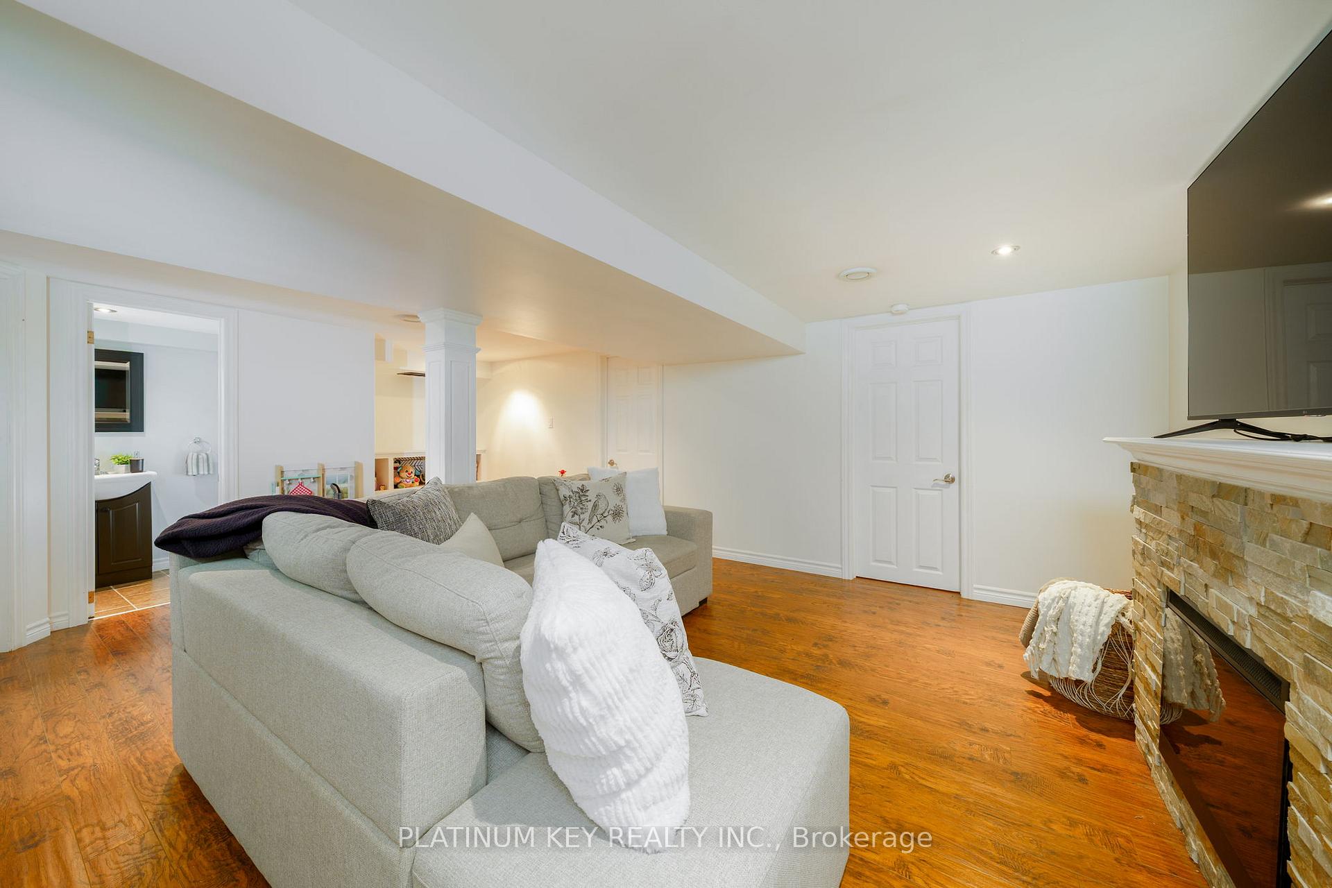 Photo 19 of 382 Adelaide Street, Strathroy-Caradoc, SW — HOMEH