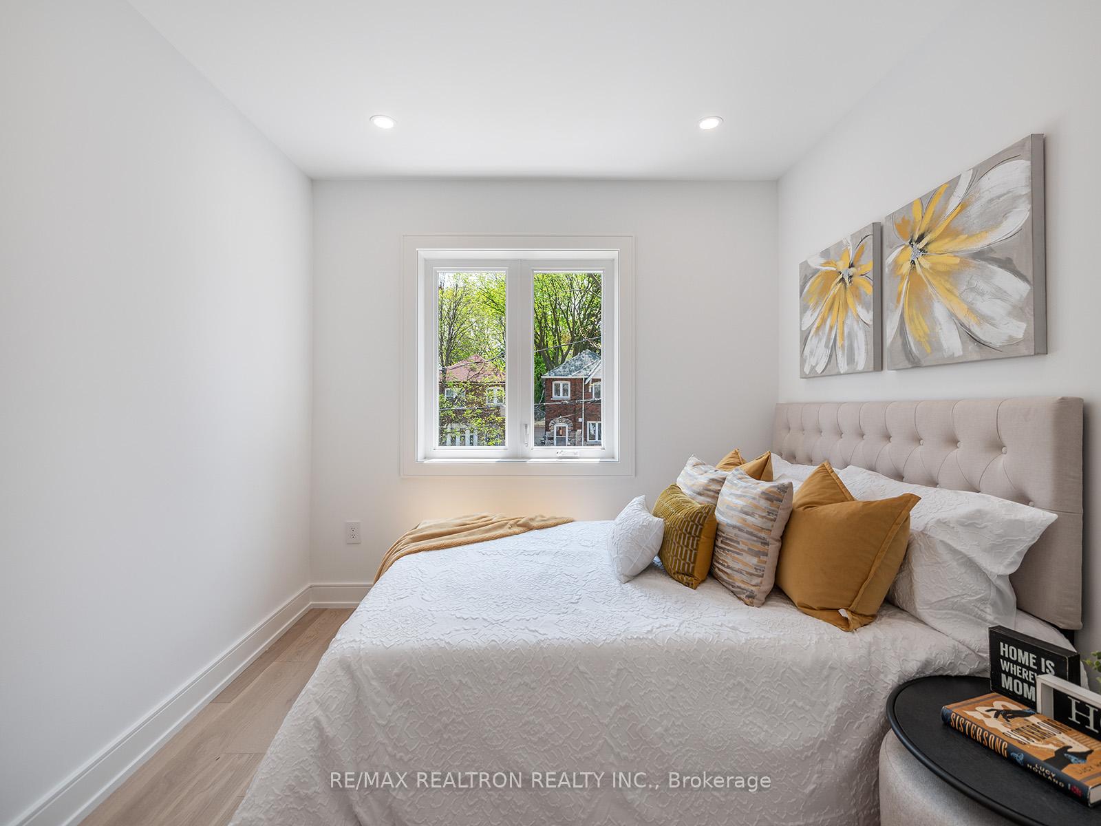 Photo 4 of 144 Manor Road E, Toronto, Mount Pleasant West — HOMEH