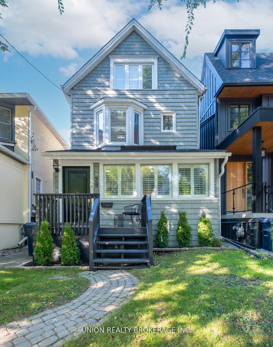 Photo 5 of 38 Elmer Avenue, Toronto, The Beaches — HOMEH