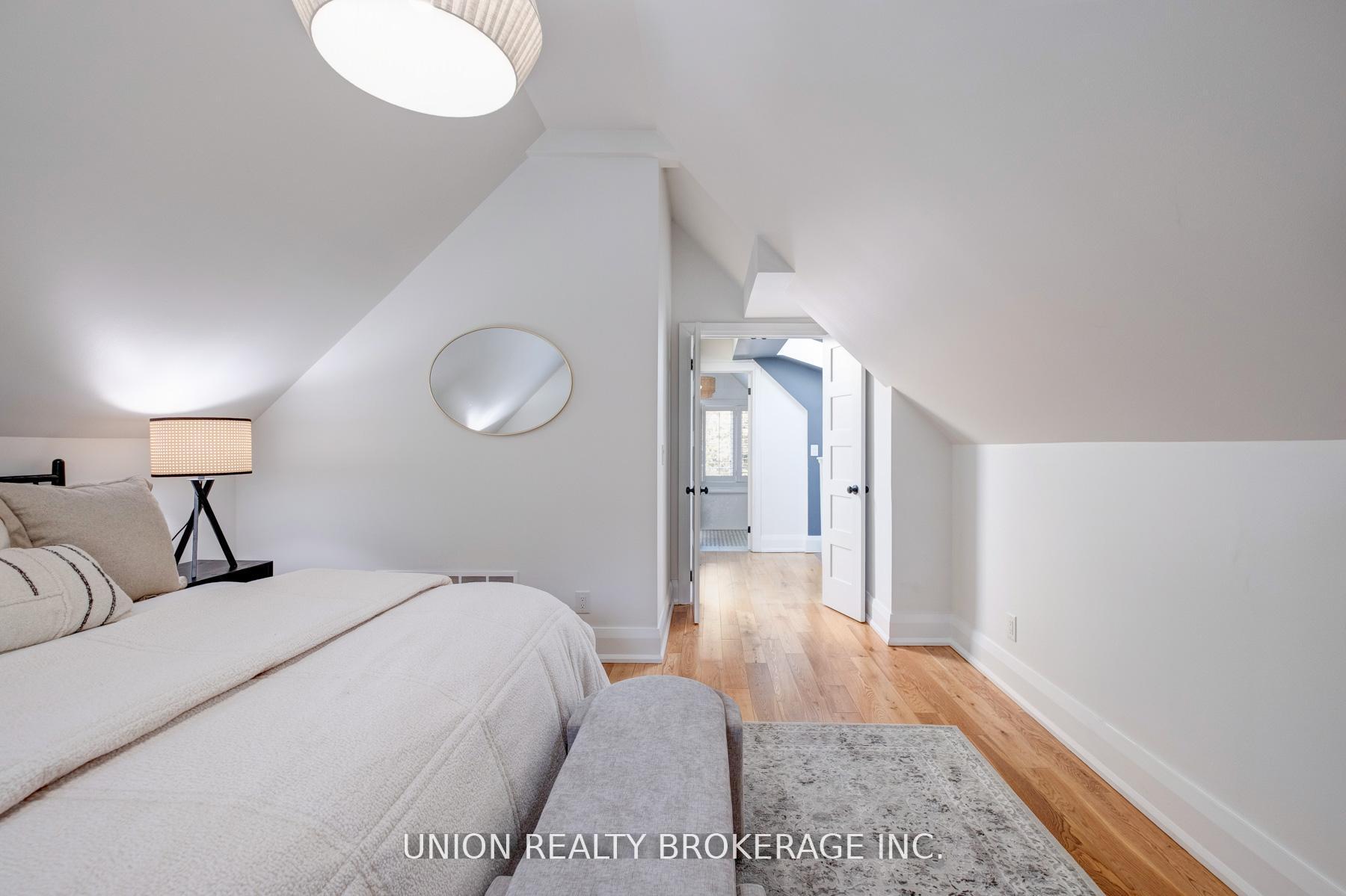 Photo 35 of 38 Elmer Avenue, Toronto, The Beaches — HOMEH