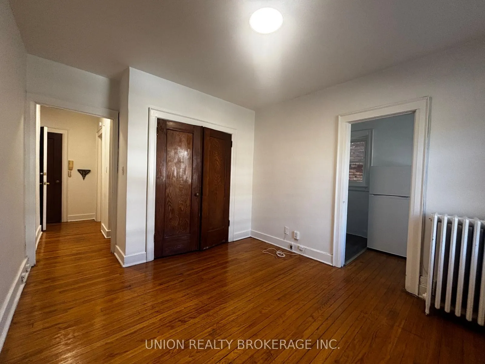 Photo 2 of Unit 202, 2405 Queen Street E, Toronto, The Beaches — HOMEH