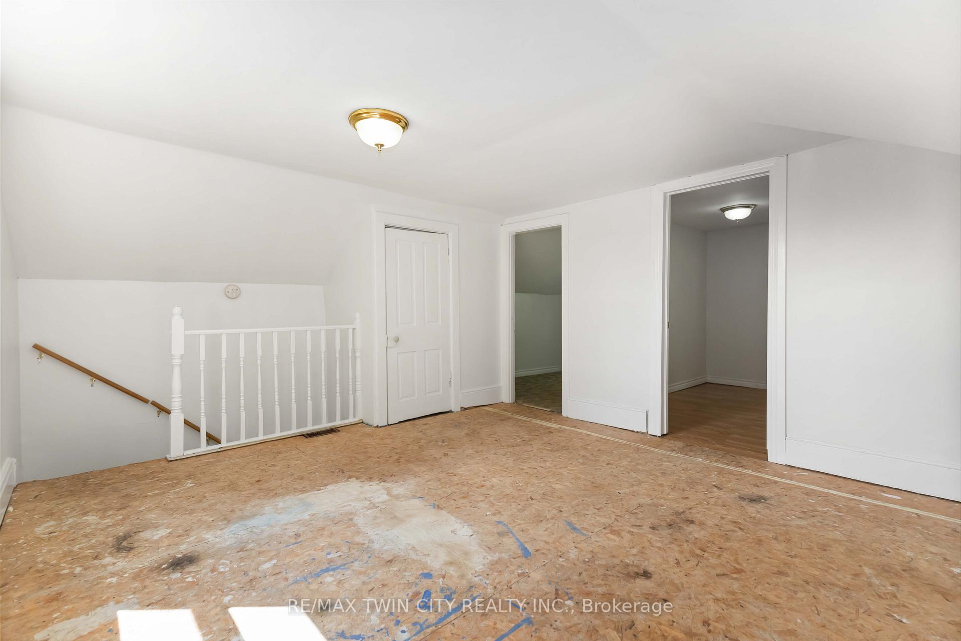 Photo 37 of 162 Adelaide Street, Strathroy-Caradoc, SW — HOMEH