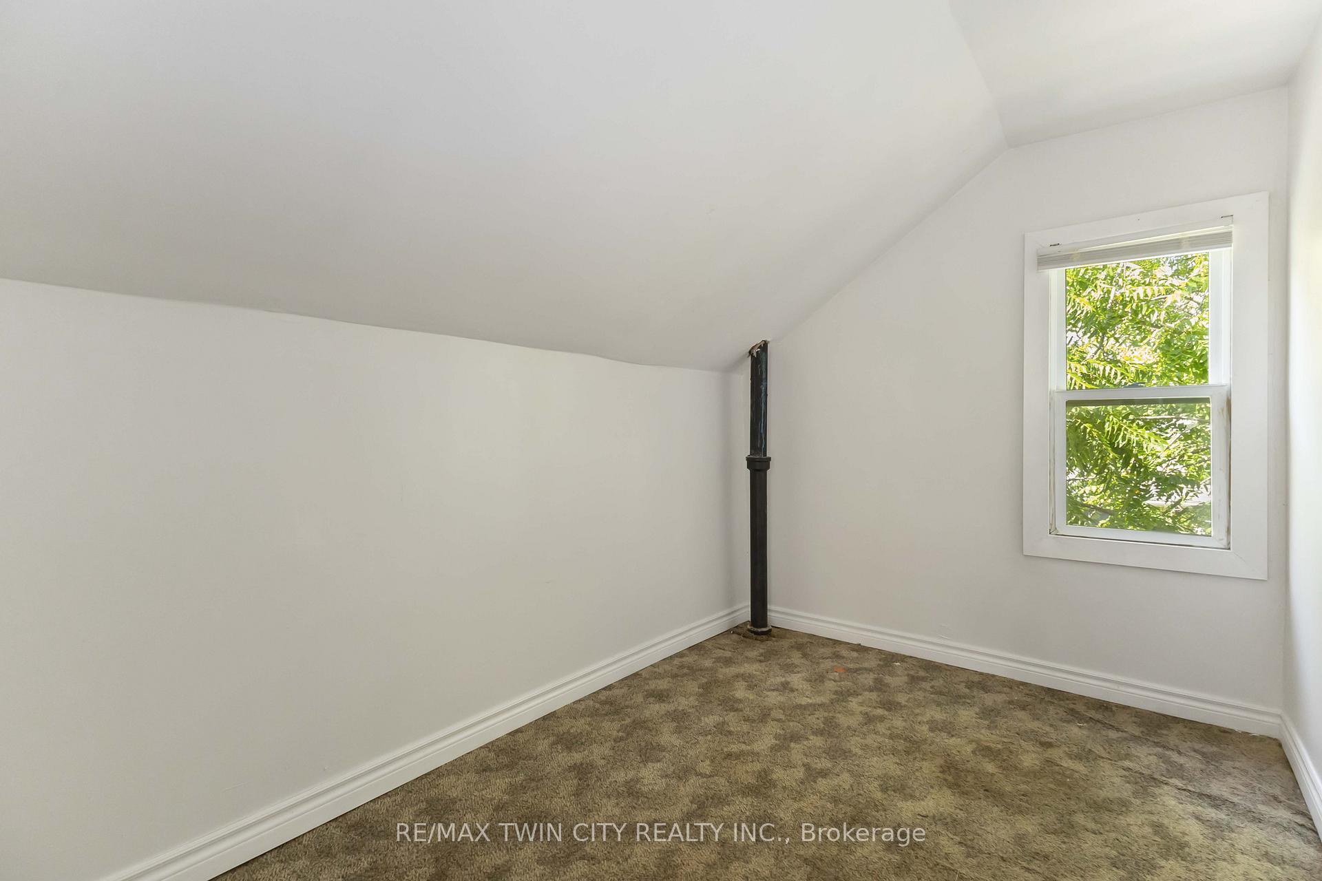 Photo 38 of 162 Adelaide Street, Strathroy-Caradoc, SW — HOMEH