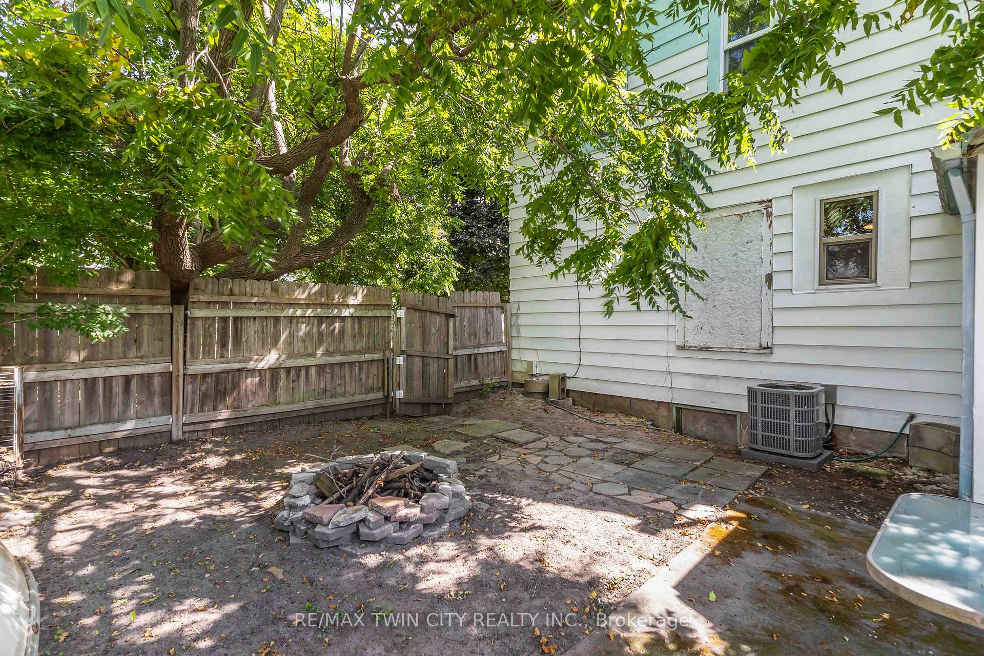 Photo 45 of 162 Adelaide Street, Strathroy-Caradoc, SW — HOMEH