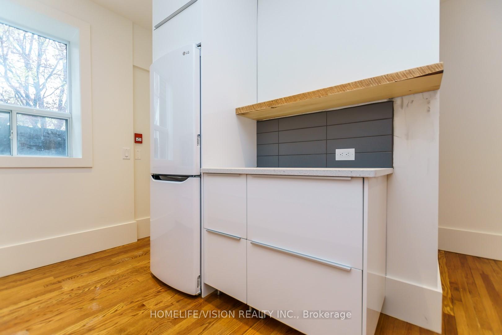 Photo 6 of Unit 5, 302 Sumach Street, Toronto, Cabbagetown-South St. James Town — HOMEH