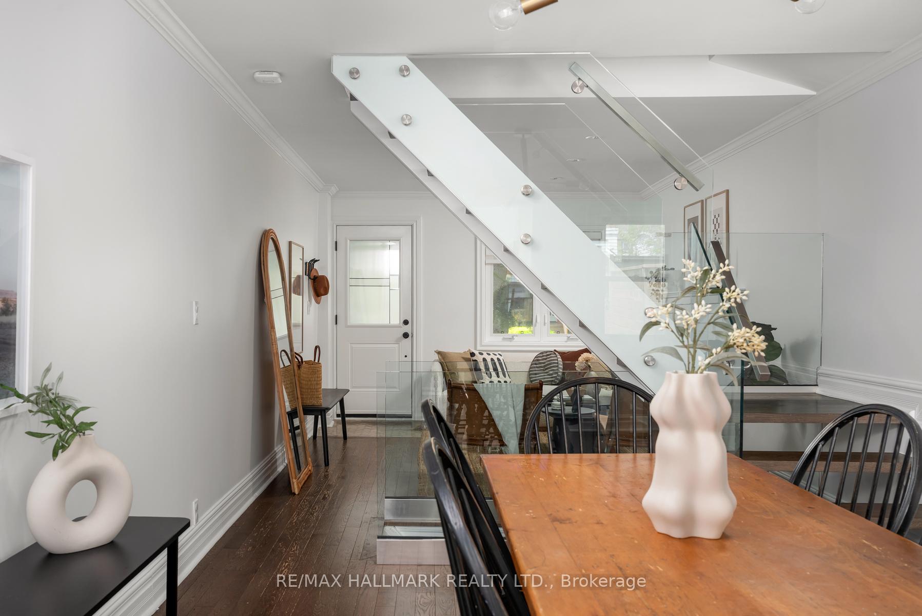 Photo 10 of 33 Ashdale Avenue, Toronto, Greenwood-Coxwell — HOMEH