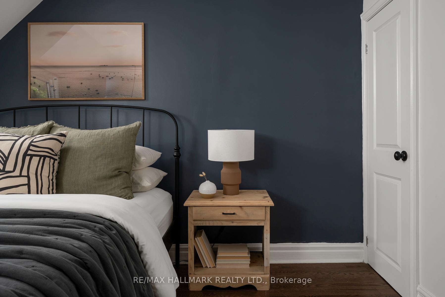 Photo 16 of 33 Ashdale Avenue, Toronto, Greenwood-Coxwell — HOMEH