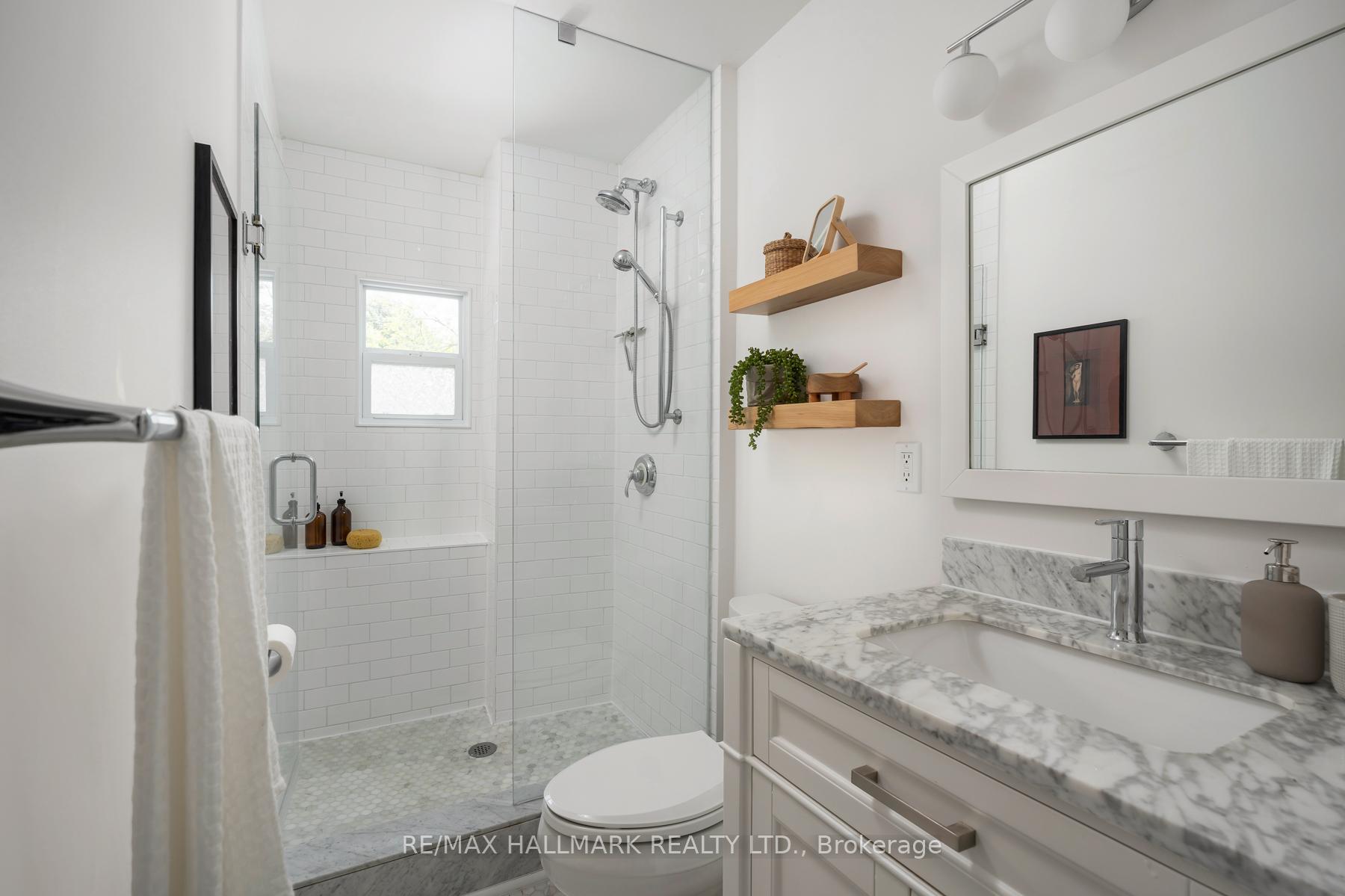 Photo 18 of 33 Ashdale Avenue, Toronto, Greenwood-Coxwell — HOMEH