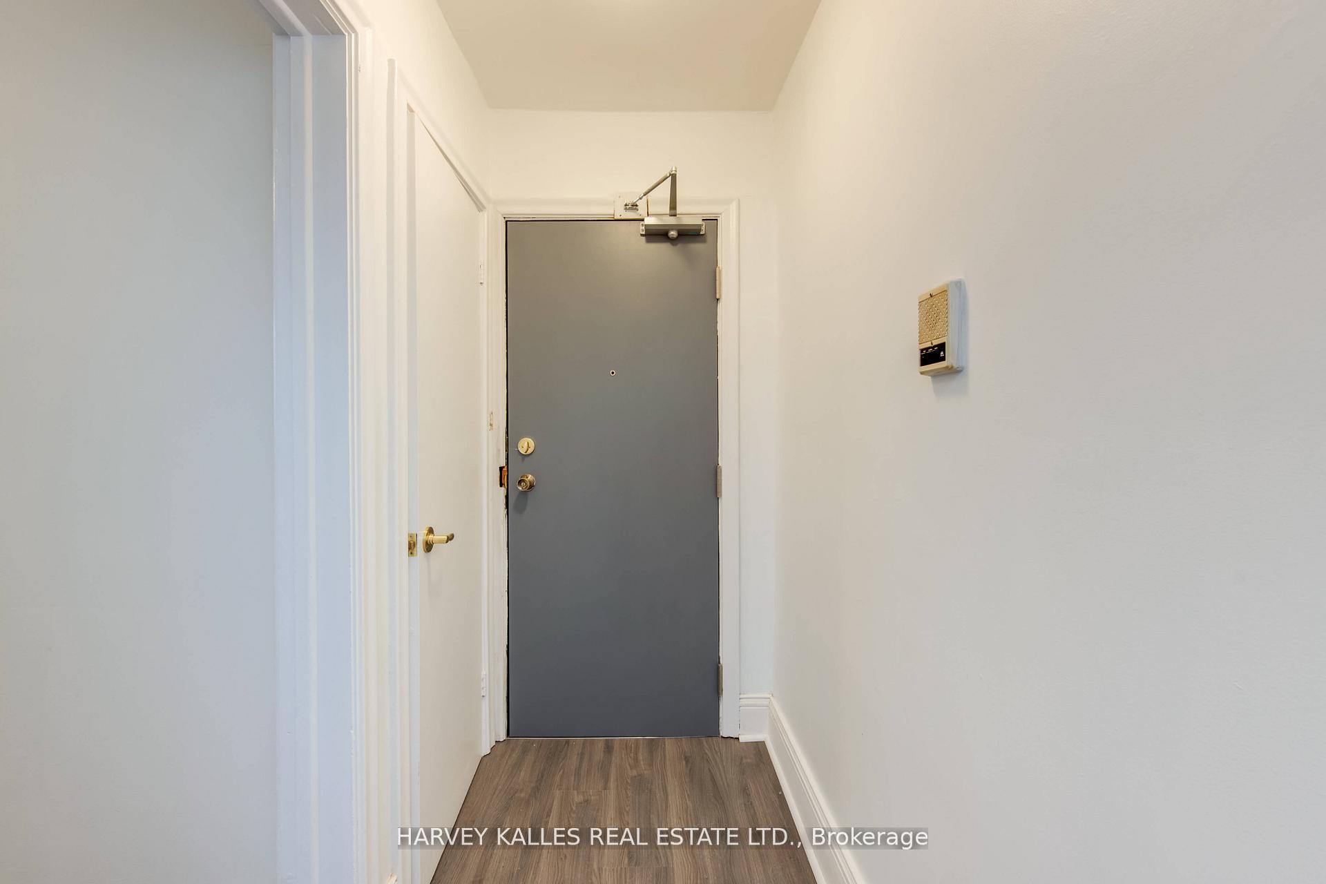 Photo 2 of Unit 11, 2905 St Clair Avenue E, Toronto, O'Connor-Parkview — HOMEH