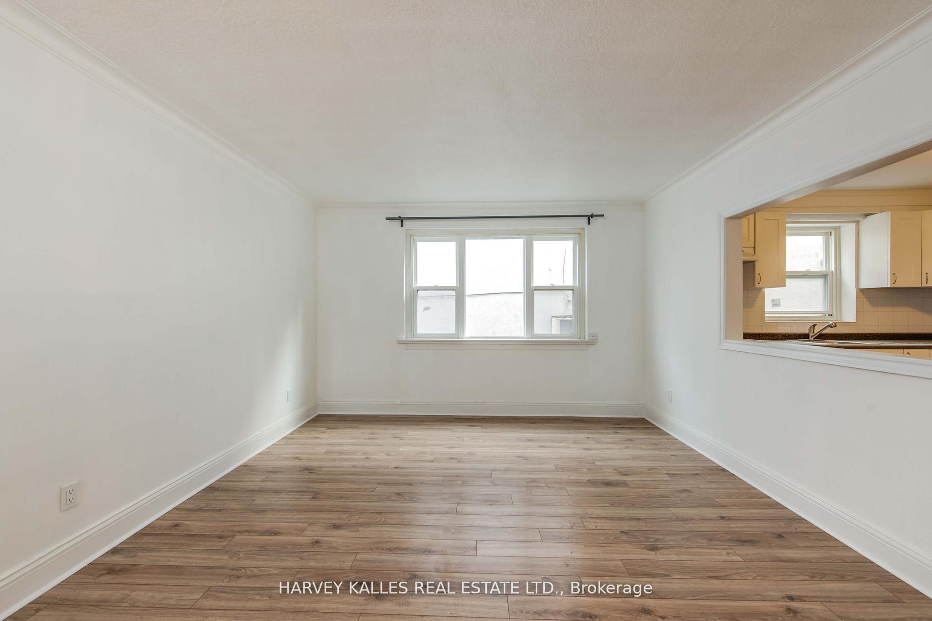 Photo 10 of Unit 11, 2905 St Clair Avenue E, Toronto, O'Connor-Parkview — HOMEH