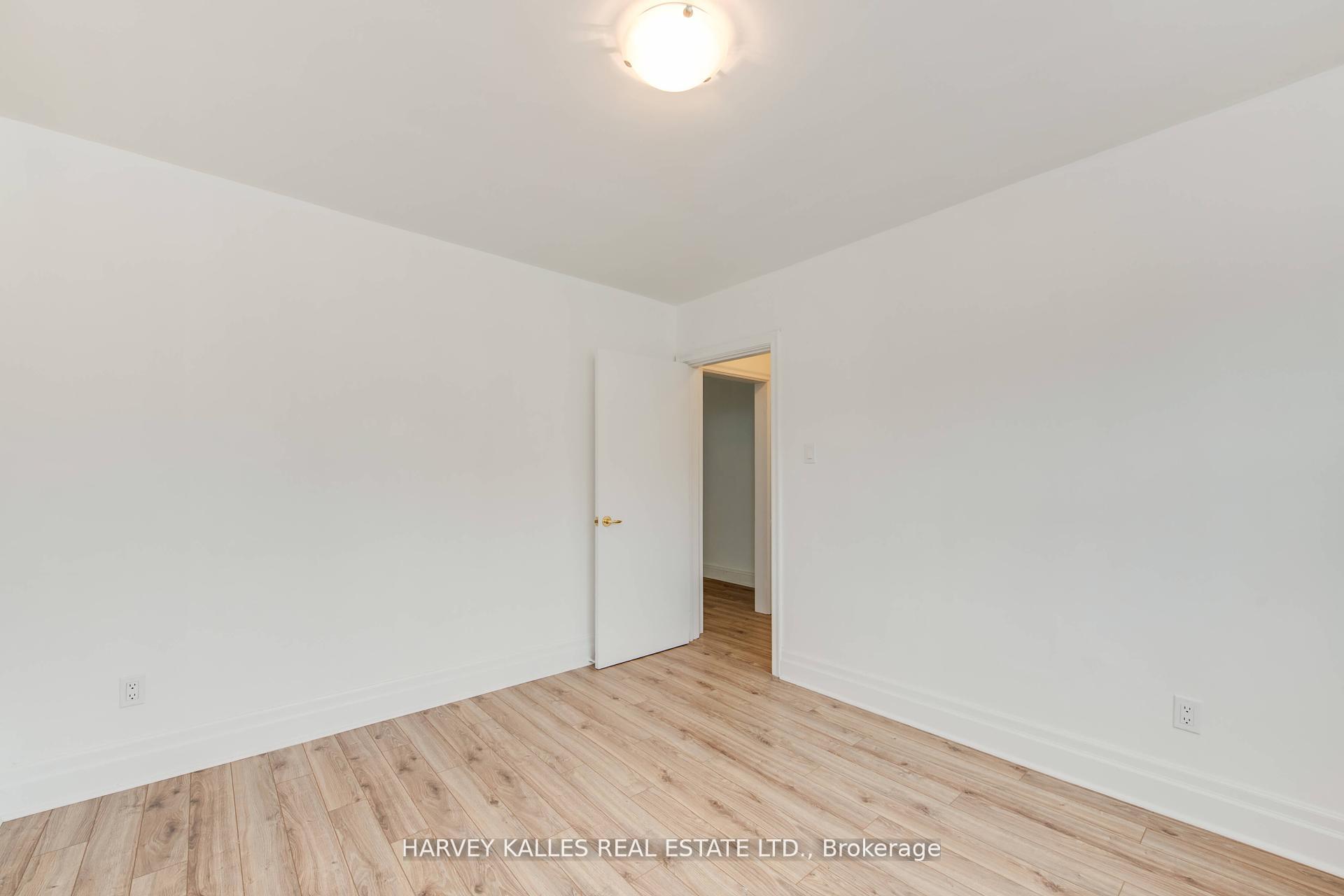Photo 12 of Unit 11, 2905 St Clair Avenue E, Toronto, O'Connor-Parkview — HOMEH