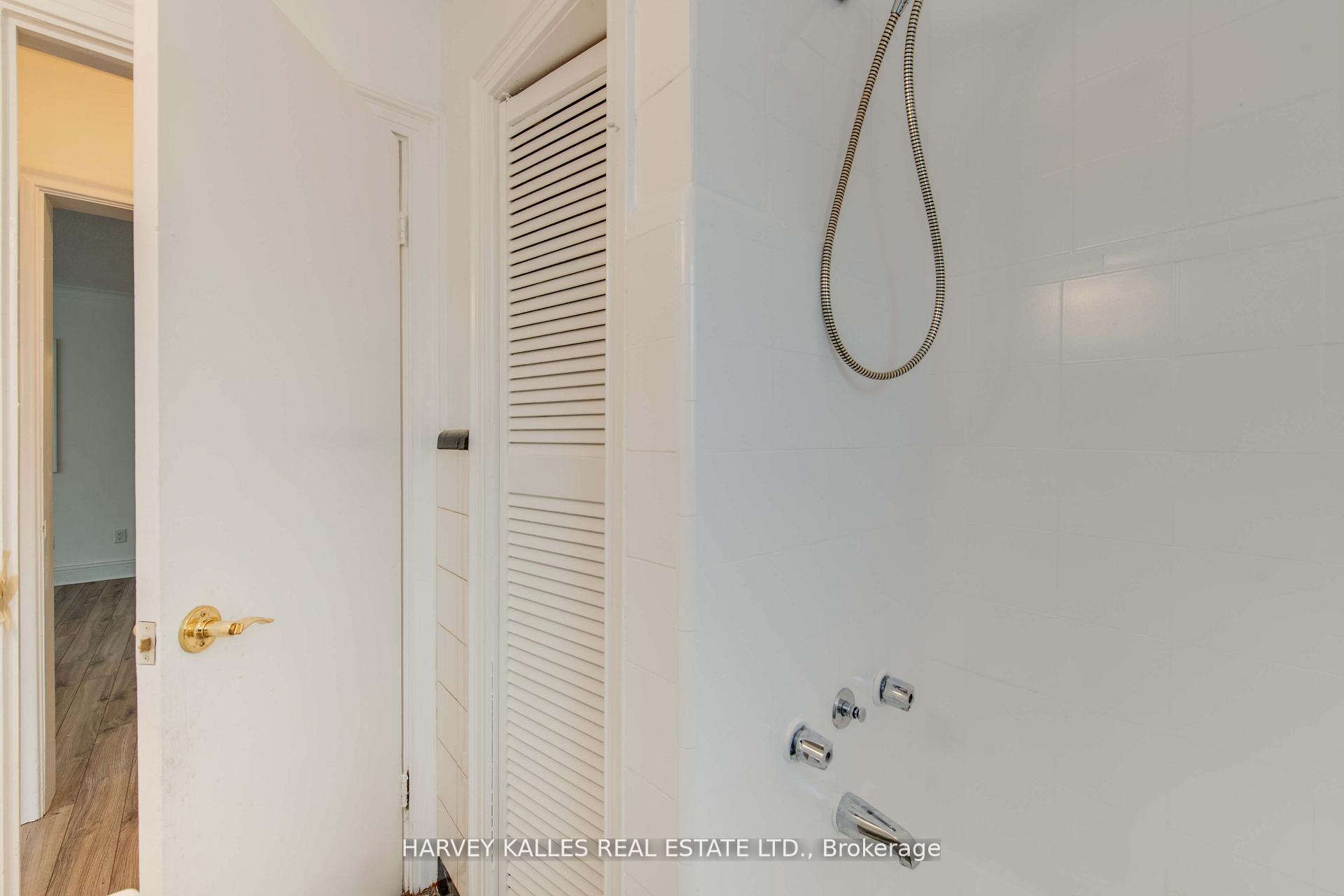 Photo 15 of Unit 11, 2905 St Clair Avenue E, Toronto, O'Connor-Parkview — HOMEH