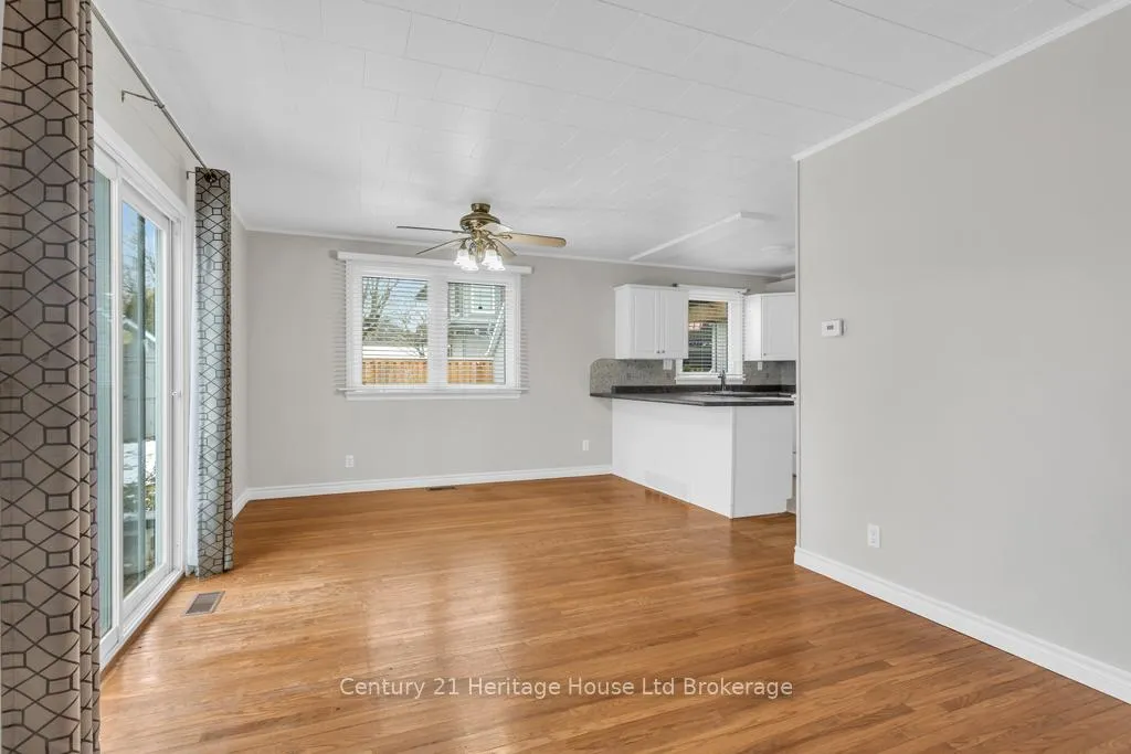 Photo 23 of 43 Concession Street E, Tillsonburg — HOMEH