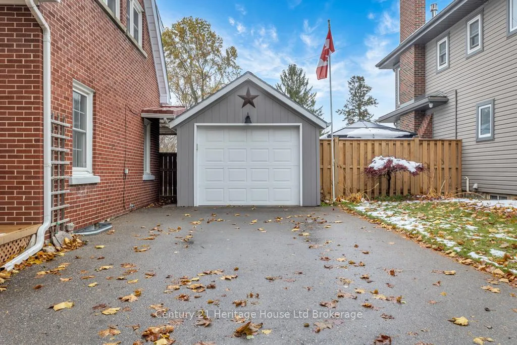 Photo 40 of 43 Concession Street E, Tillsonburg — HOMEH