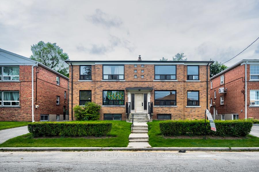 Front of Unit 1, 11 Markdale Avenue