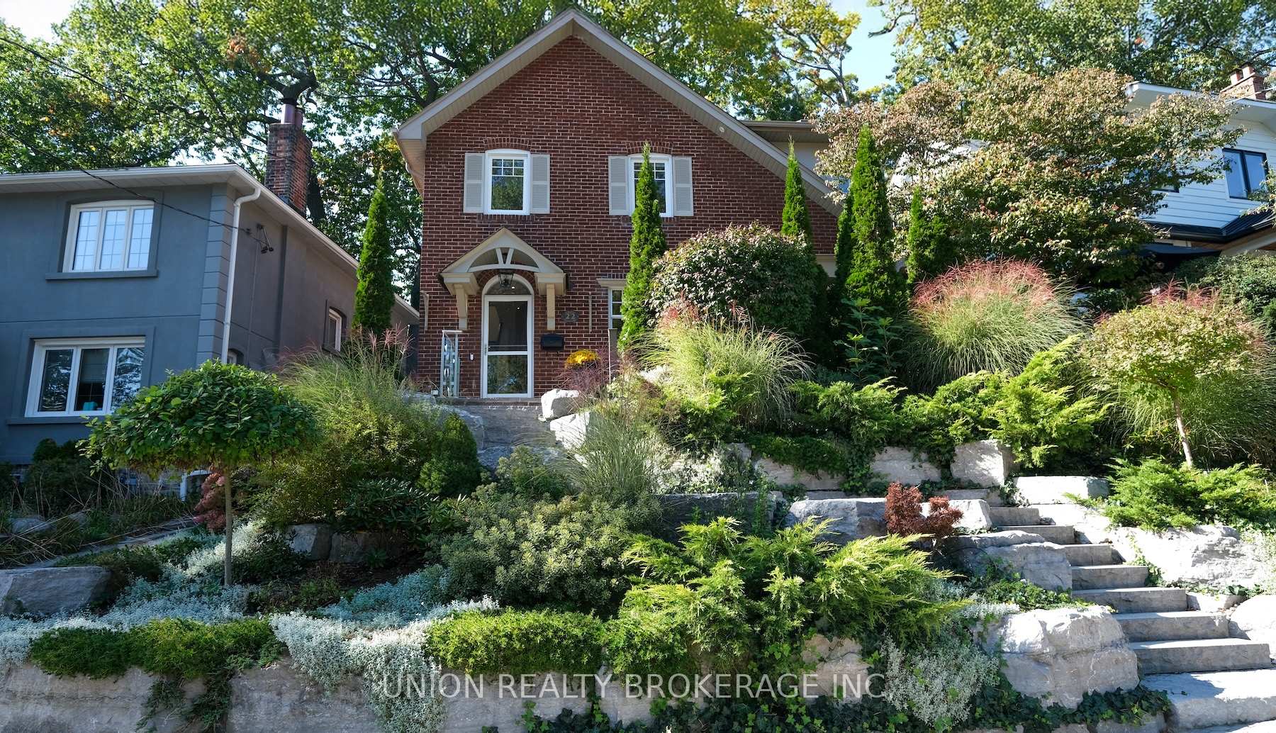 Photo 1 of 22 Beaufort Road, Toronto, The Beaches — HOMEH