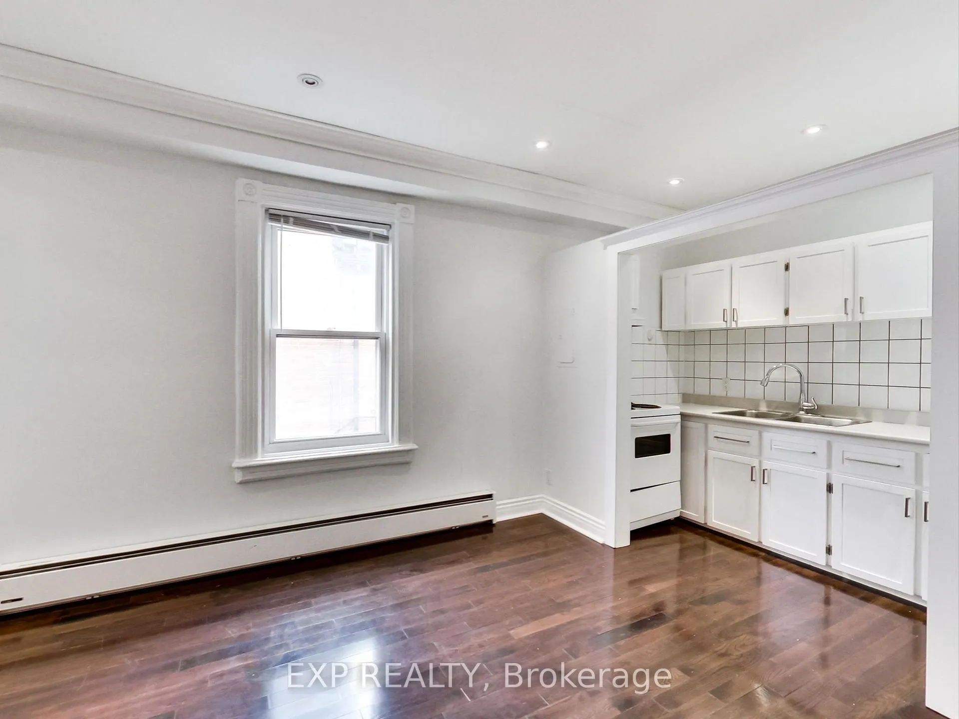 Photo 4 of Unit Unit 3, 38 River Street, Toronto, Regent Park — HOMEH
