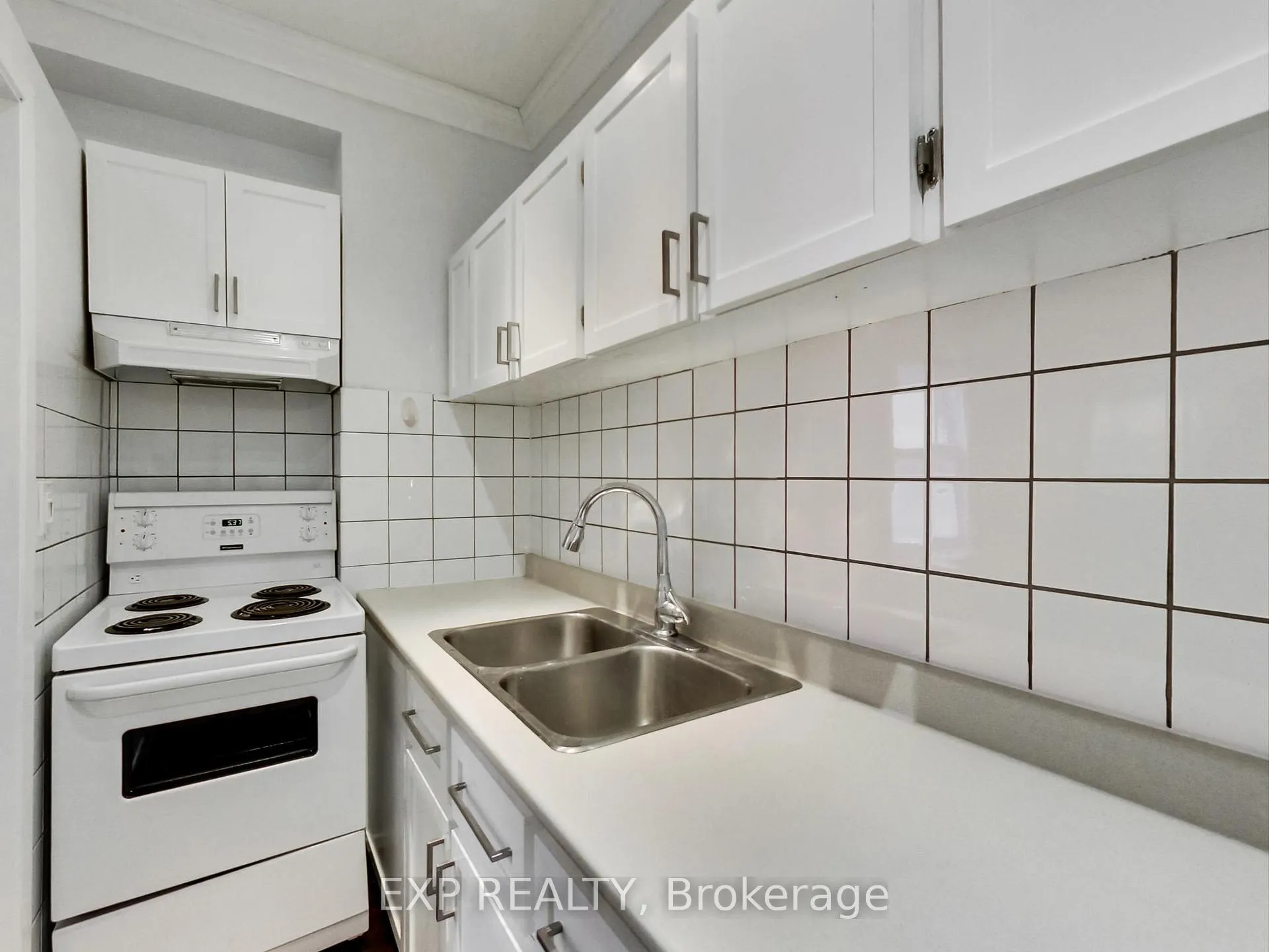 Photo 8 of Unit Unit 3, 38 River Street, Toronto, Regent Park — HOMEH