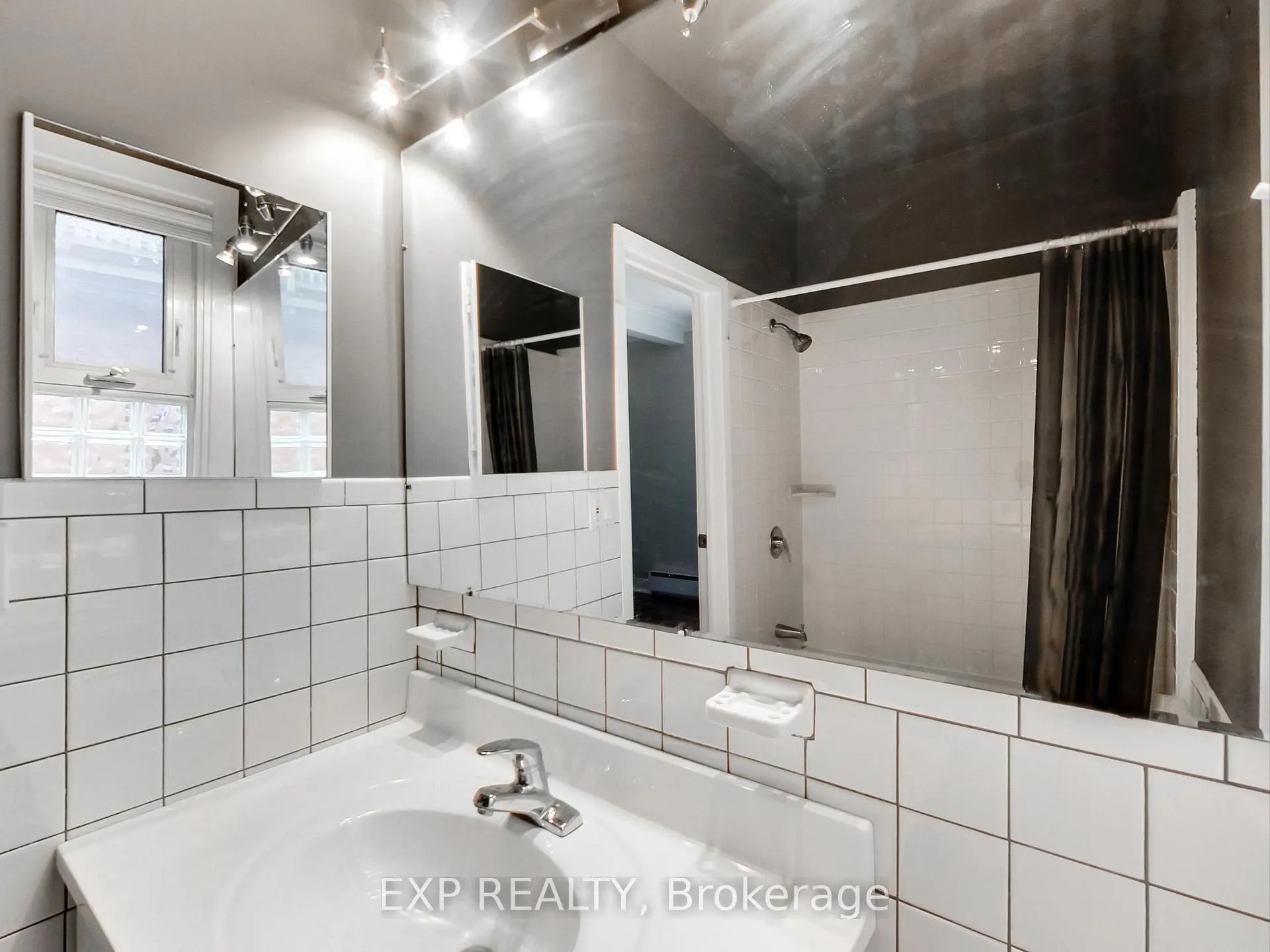 Photo 13 of Unit Unit 3, 38 River Street, Toronto, Regent Park — HOMEH