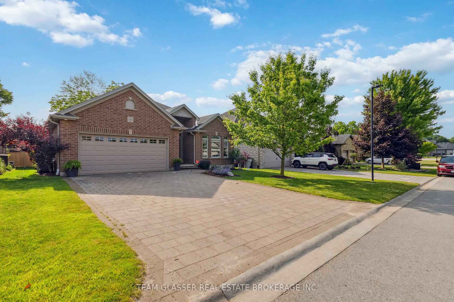 Photo 5 of 143 Deborah Drive, Strathroy-Caradoc, NE — HOMEH