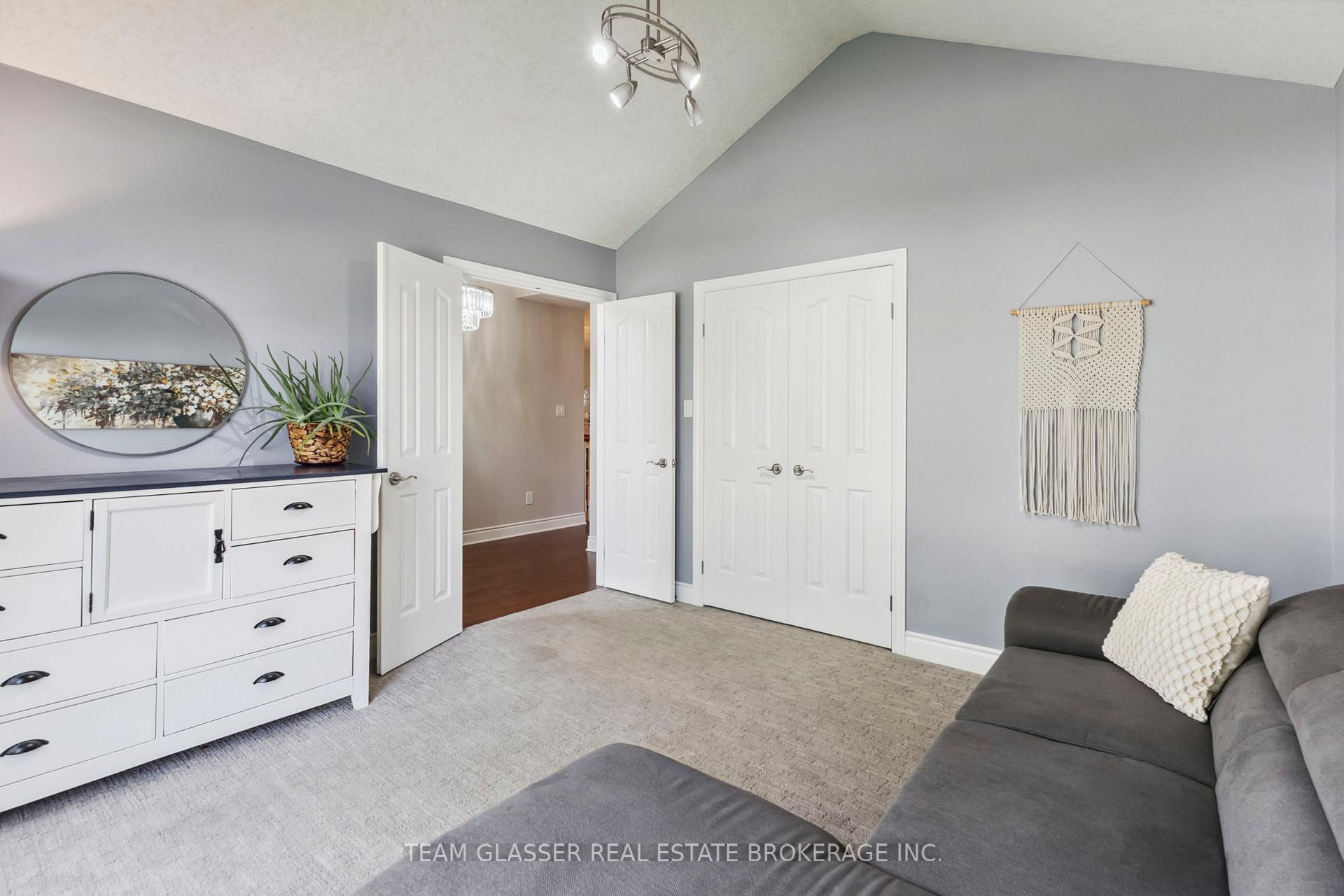 Photo 10 of 143 Deborah Drive, Strathroy-Caradoc, NE — HOMEH