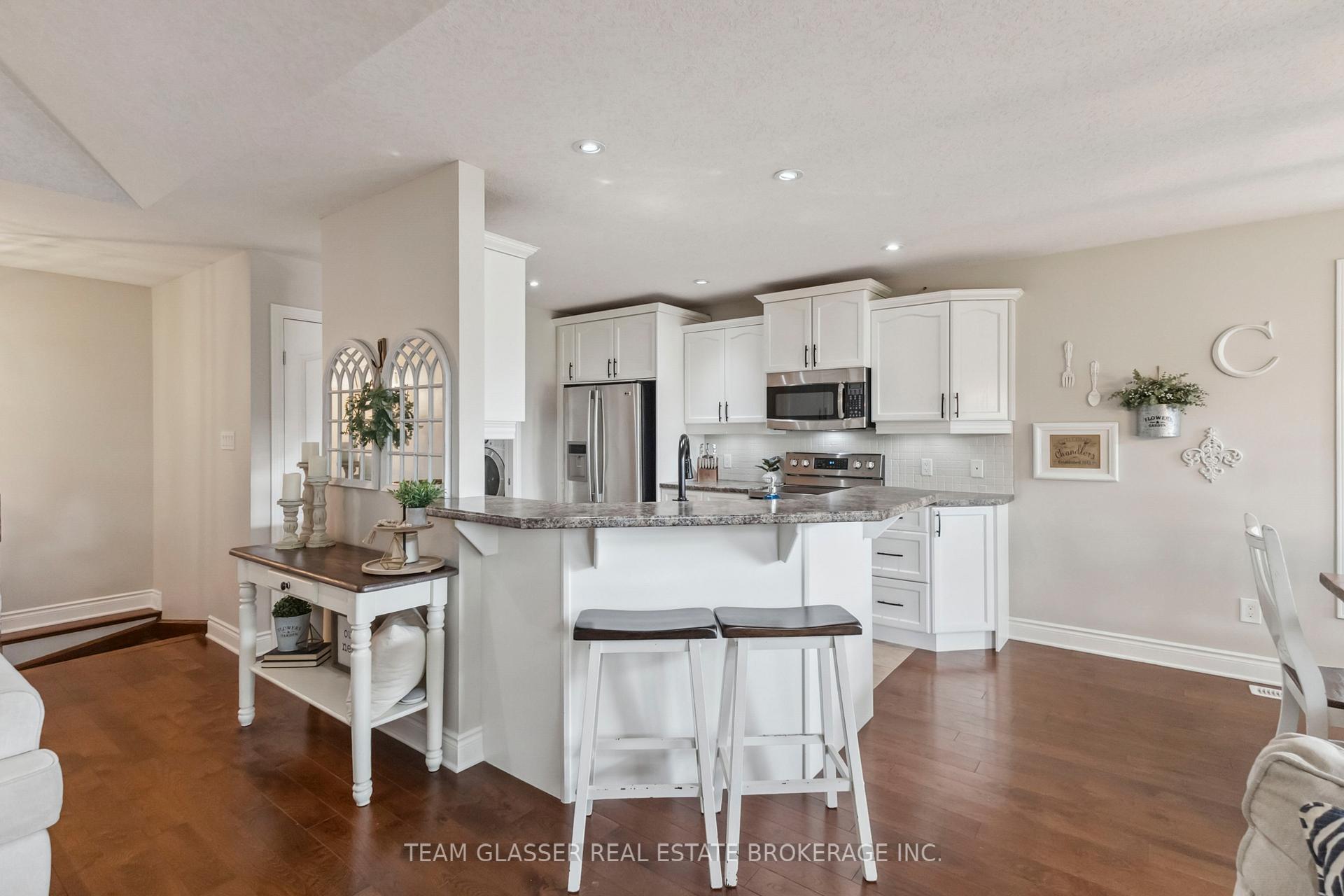 Photo 21 of 143 Deborah Drive, Strathroy-Caradoc, NE — HOMEH