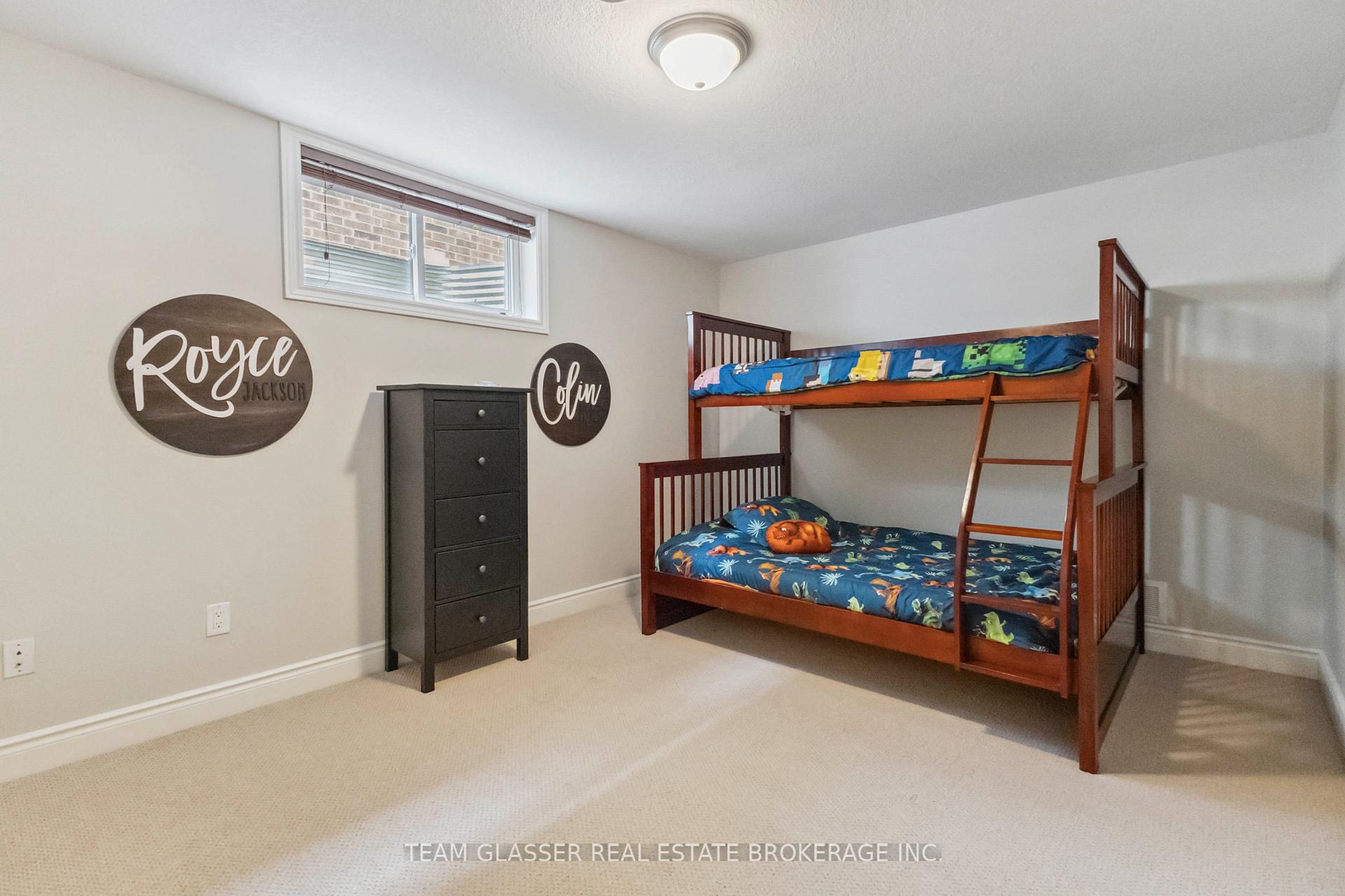 Photo 35 of 143 Deborah Drive, Strathroy-Caradoc, NE — HOMEH