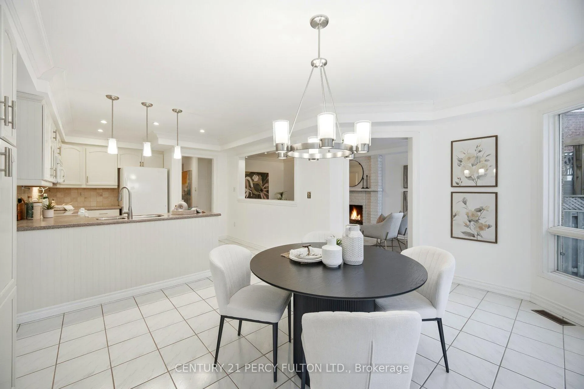 Photo 12 of 896 Darwin Drive, Pickering, Dunbarton — HOMEH