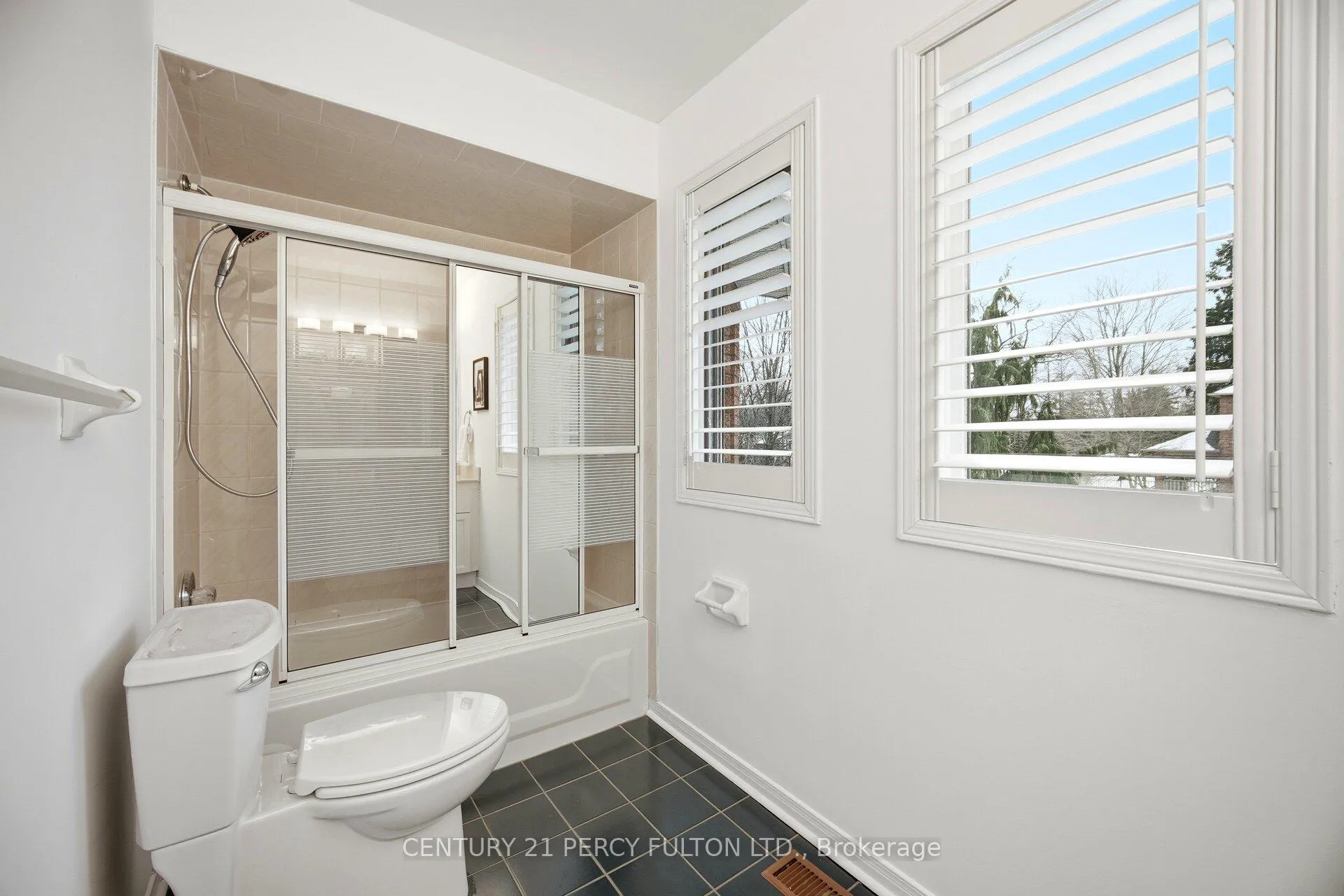 Photo 31 of 896 Darwin Drive, Pickering, Dunbarton — HOMEH