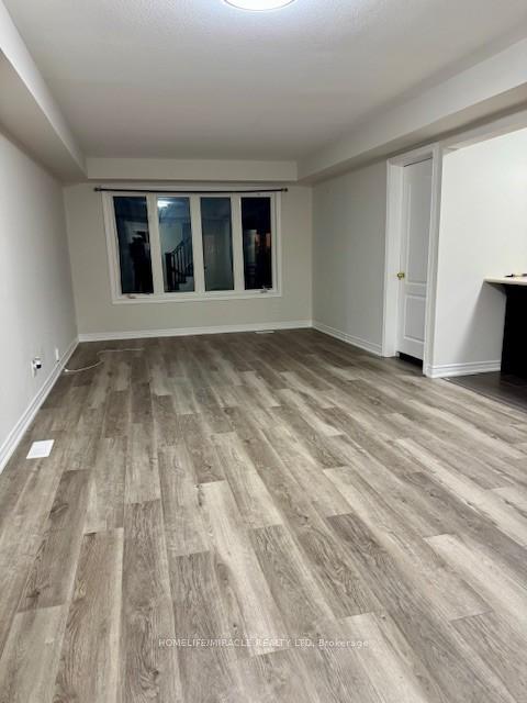 Photo 3 of 173 Winterberry Boulevard, Thorold, Confederation Heights — HOMEH