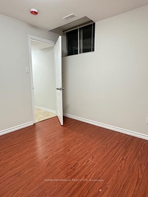 Photo 16 of 173 Winterberry Boulevard, Thorold, Confederation Heights — HOMEH