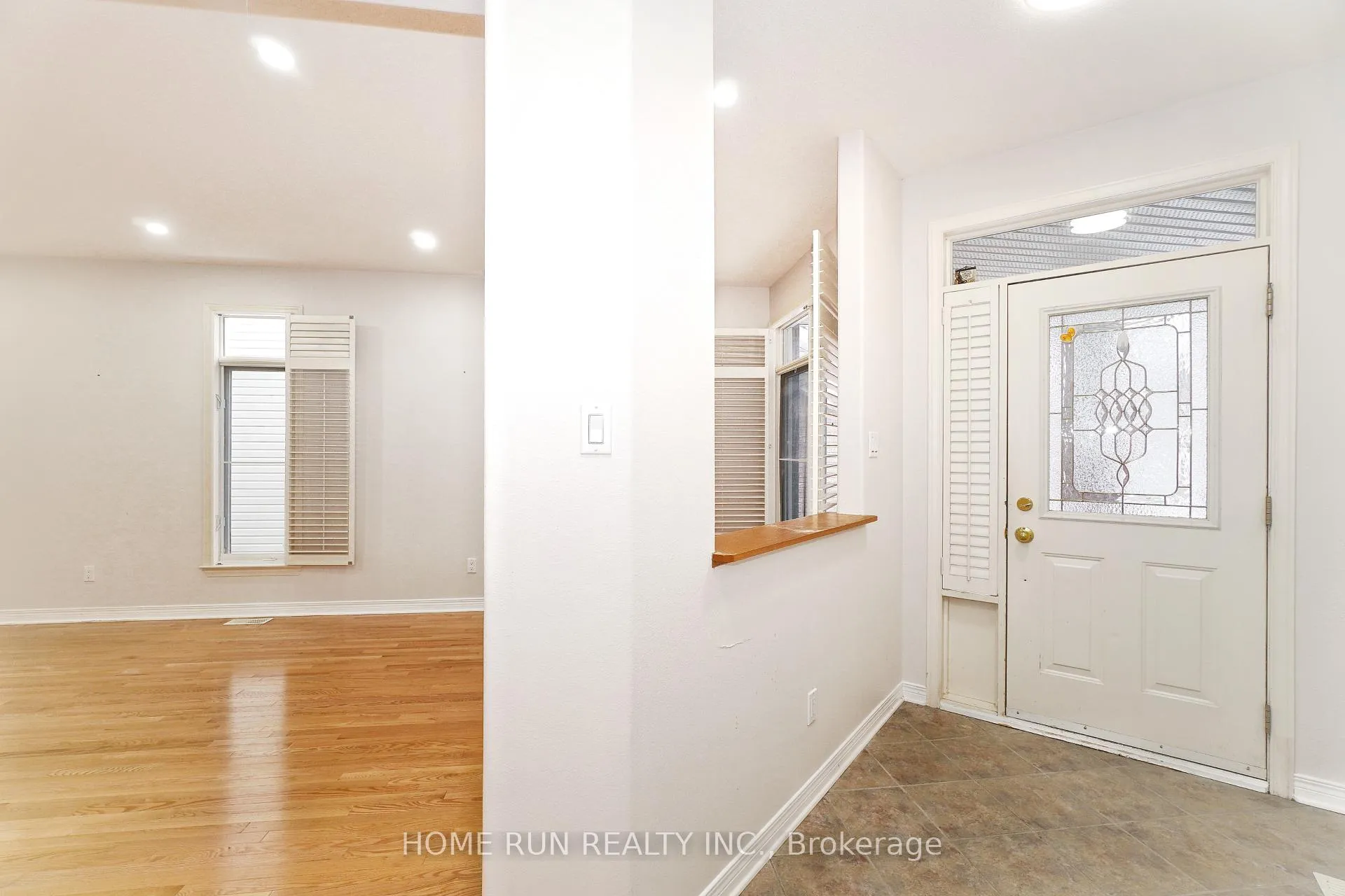 Photo 5 of 15 Evanshen Crescent, Ottawa, Kanata - Kanata Lakes/Heritage Hills — HOMEH