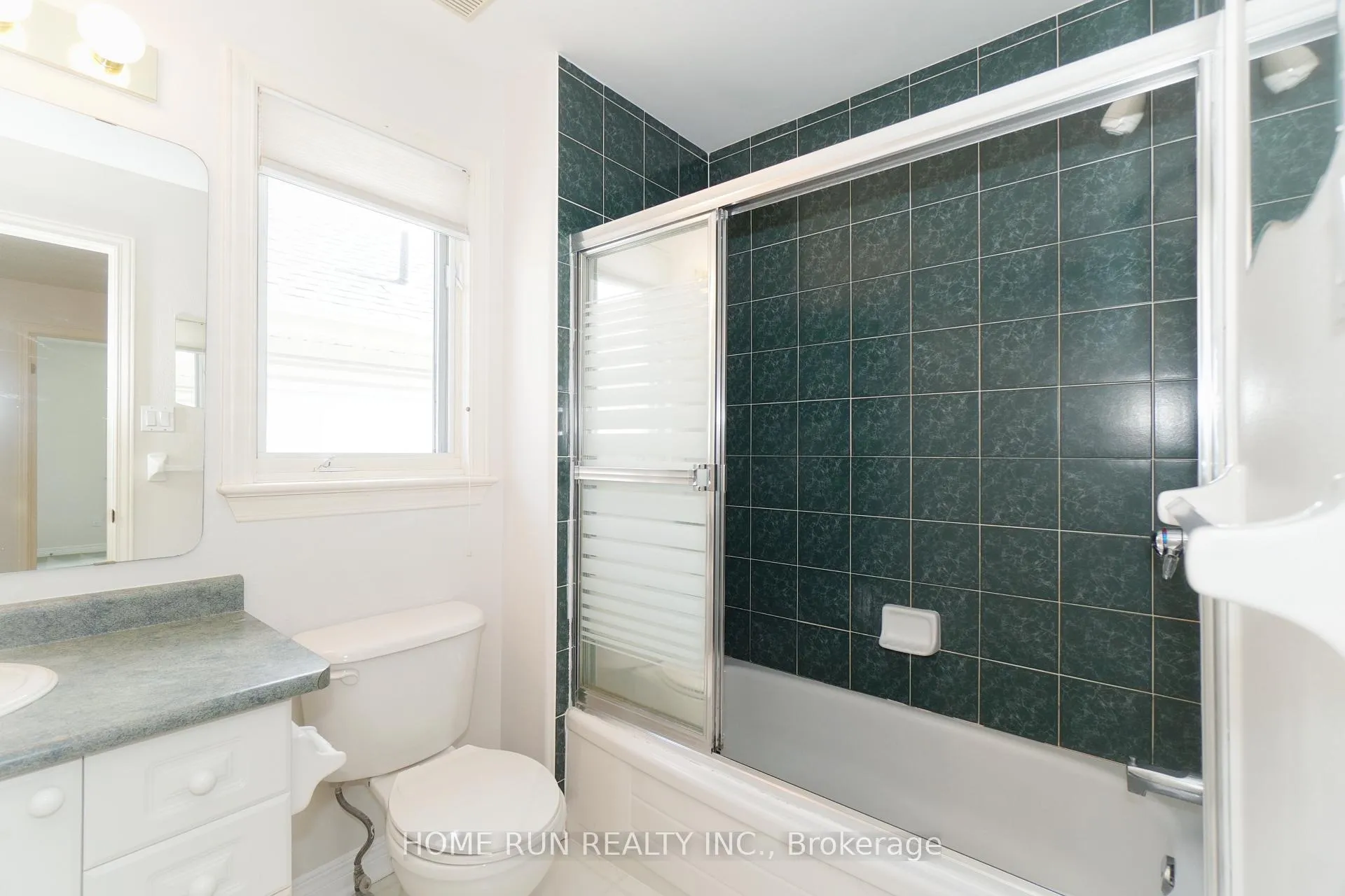 Photo 26 of 15 Evanshen Crescent, Ottawa, Kanata - Kanata Lakes/Heritage Hills — HOMEH