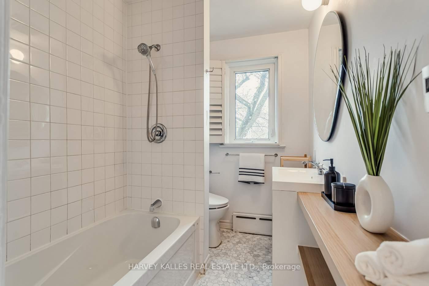 Photo 36 of 138 Banff Road, Toronto, Mount Pleasant East — HOMEH