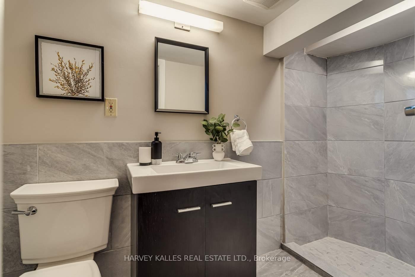 Photo 30 of 138 Banff Road, Toronto, Mount Pleasant East — HOMEH