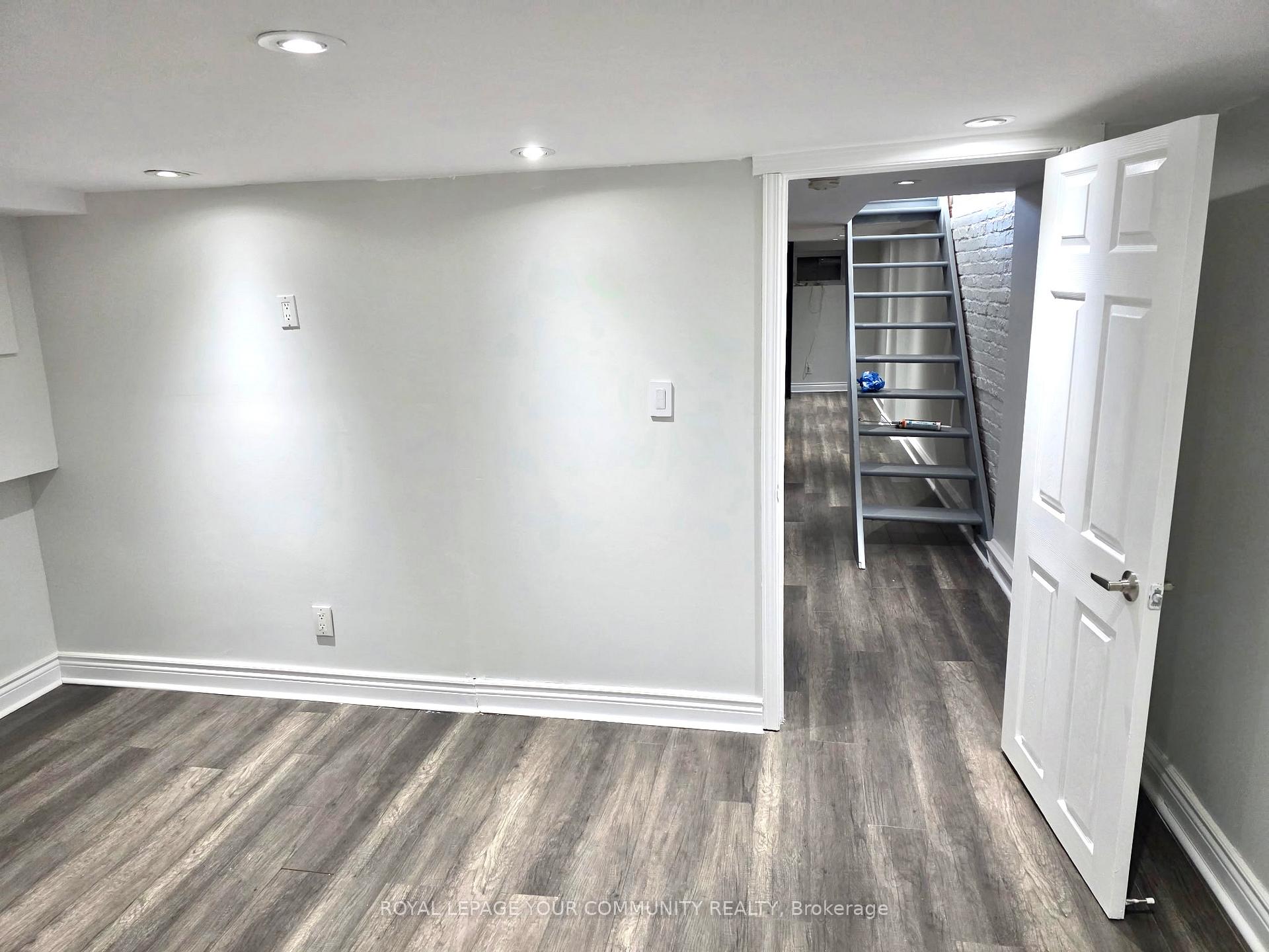 Photo 32 of Unit Unit 1, 10 Coxwell Avenue, Toronto, Greenwood-Coxwell — HOMEH