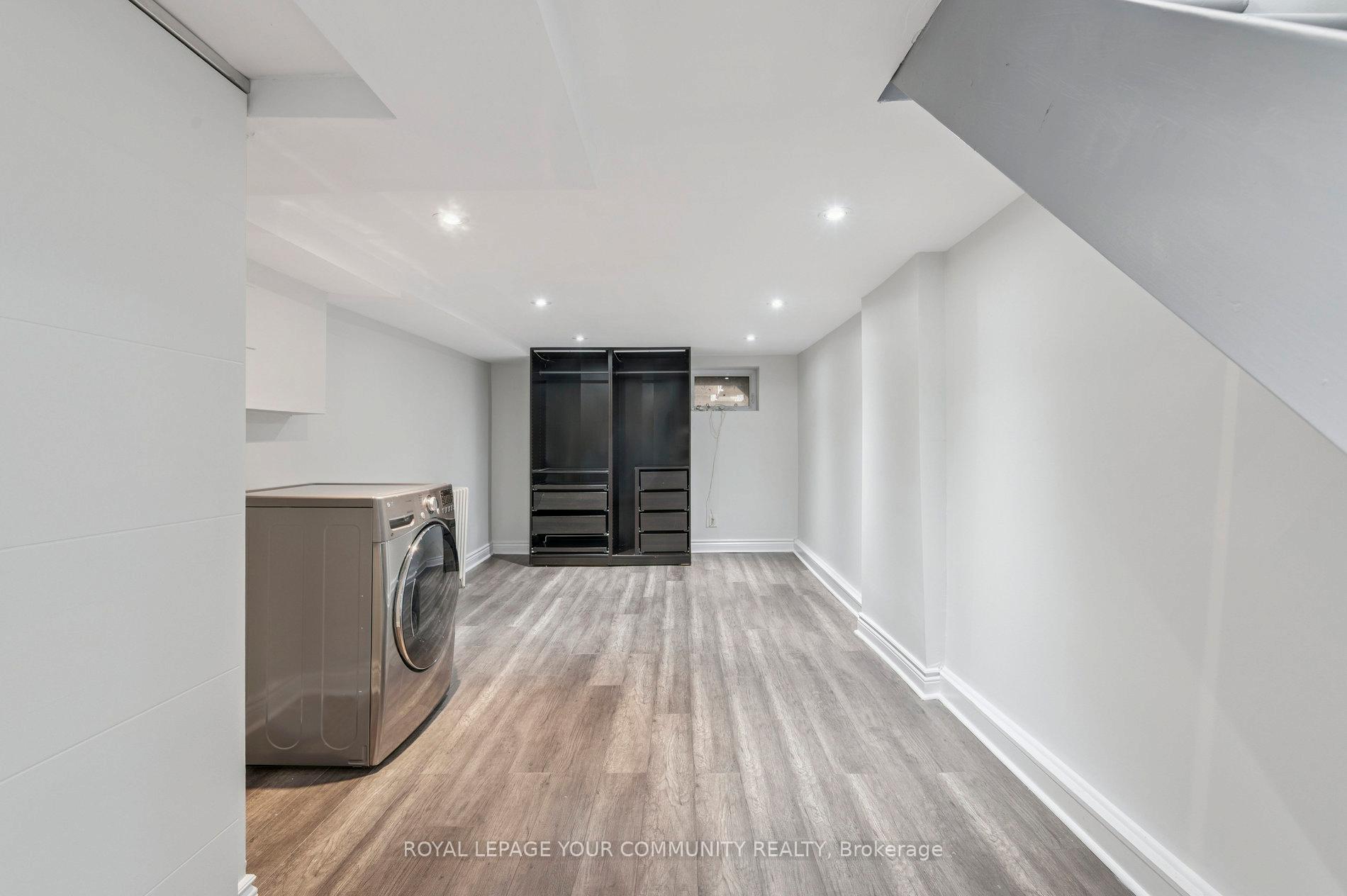 Photo 38 of Unit Unit 1, 10 Coxwell Avenue, Toronto, Greenwood-Coxwell — HOMEH