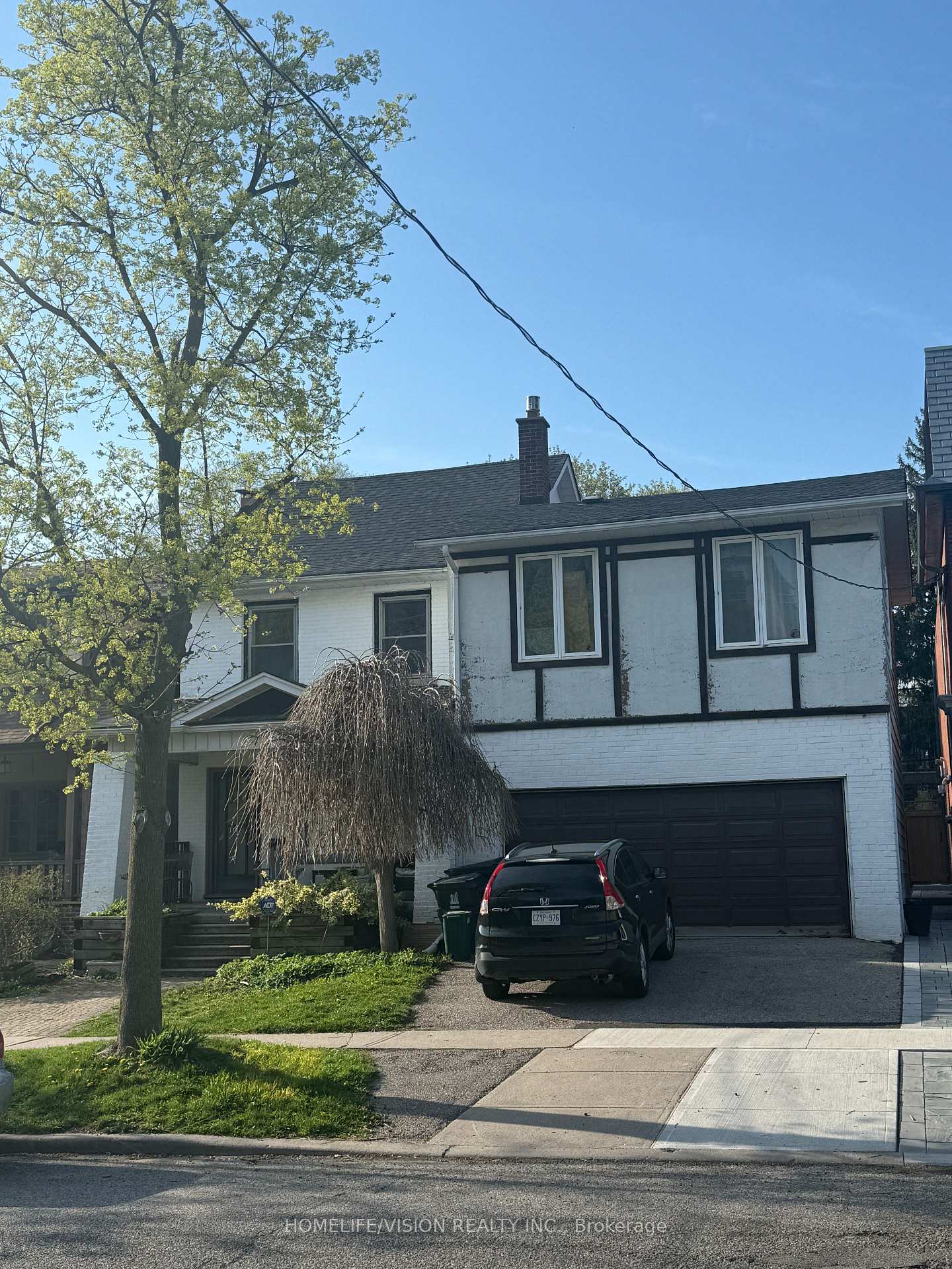 Front of Unit 2nd Floor, 80 Sherwood Avenue