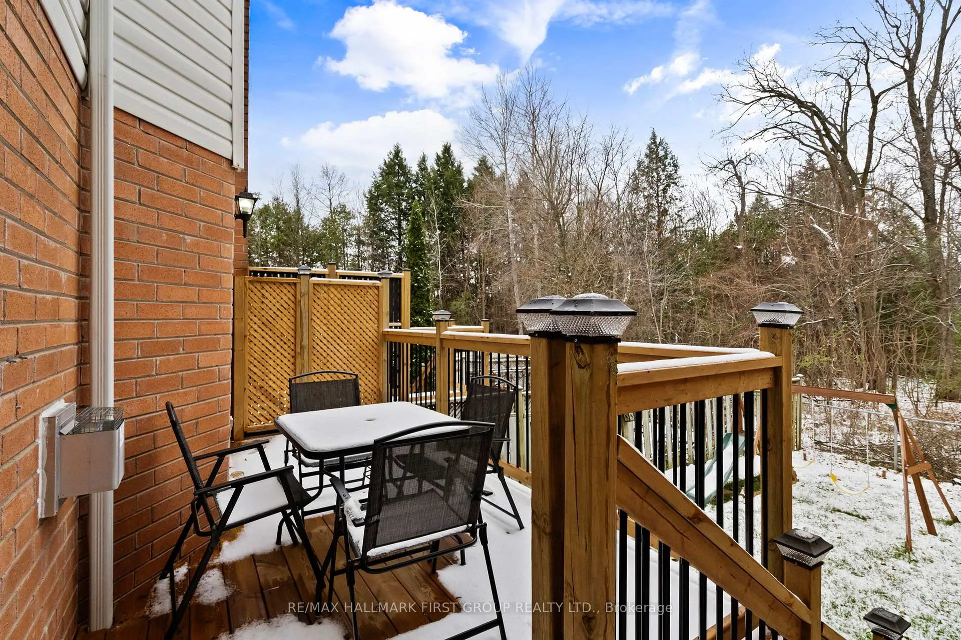 Photo 31 of 1696 Woodgate Trail, Oshawa, Samac — HOMEH