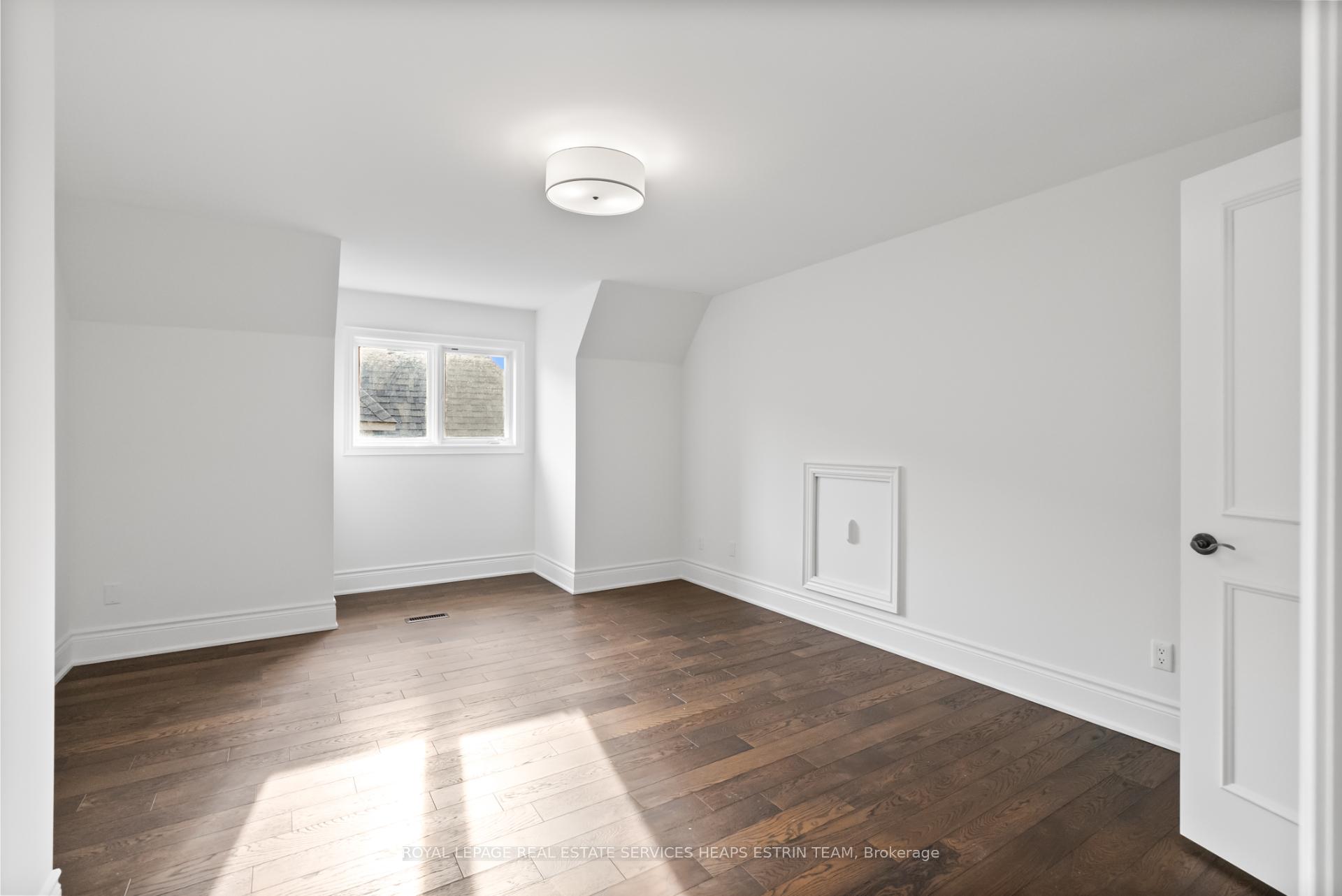 Photo 21 of 30 True Davidson Drive, Toronto, Leaside — HOMEH