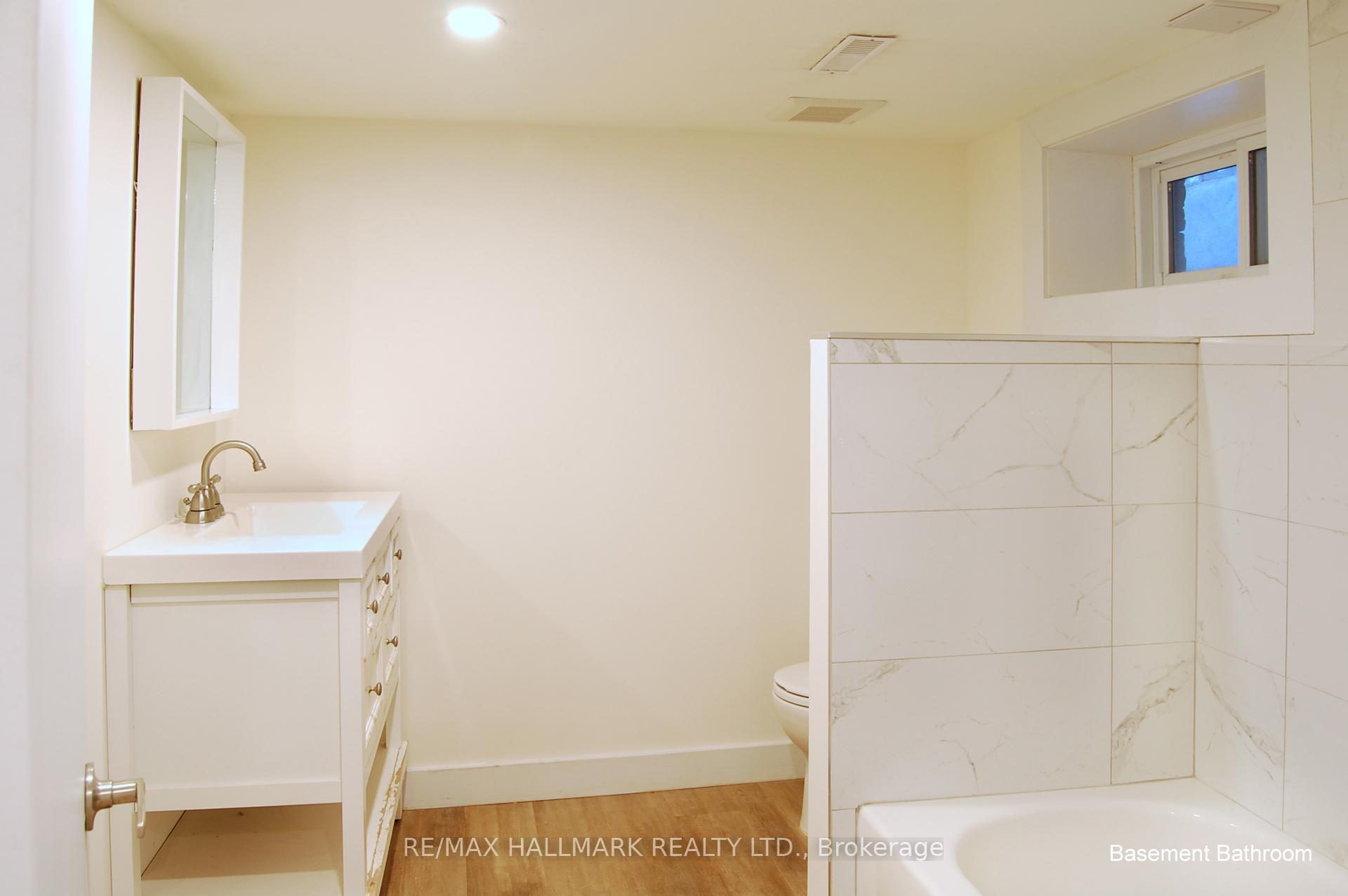 Photo 12 of 260 Soudan Avenue, Toronto, Mount Pleasant East — HOMEH