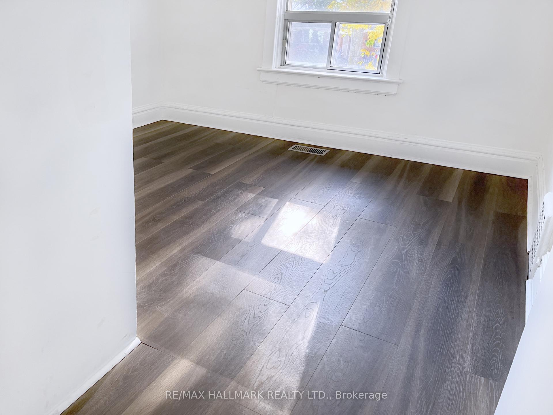 Photo 19 of 260 Soudan Avenue, Toronto, Mount Pleasant East — HOMEH