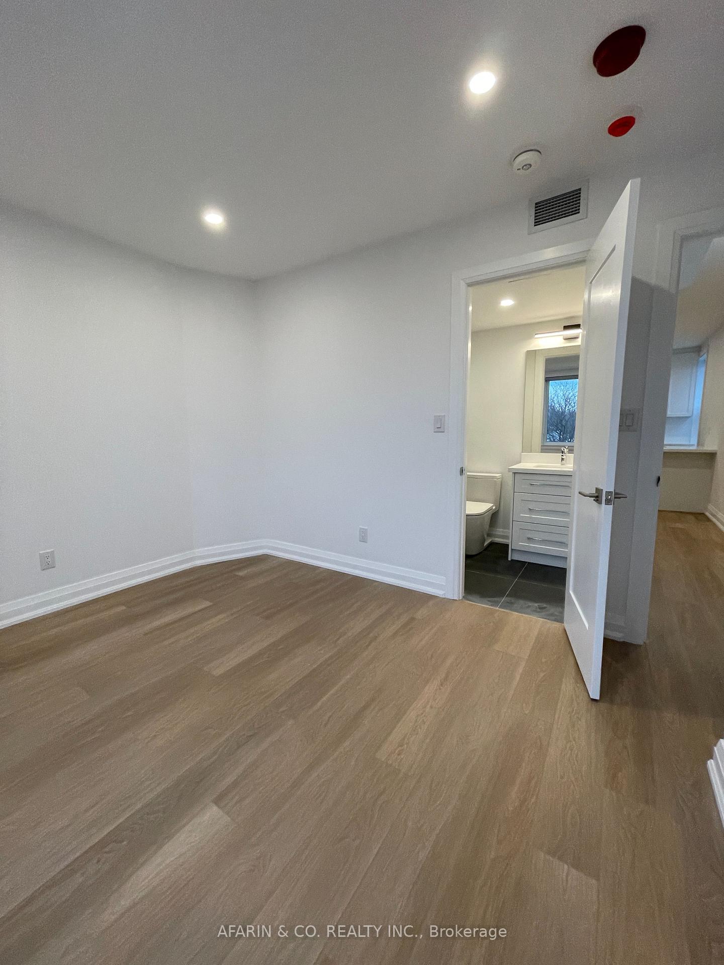 Photo 13 of Unit 4, 79 Cedarvale Avenue, Toronto, East End-Danforth — HOMEH