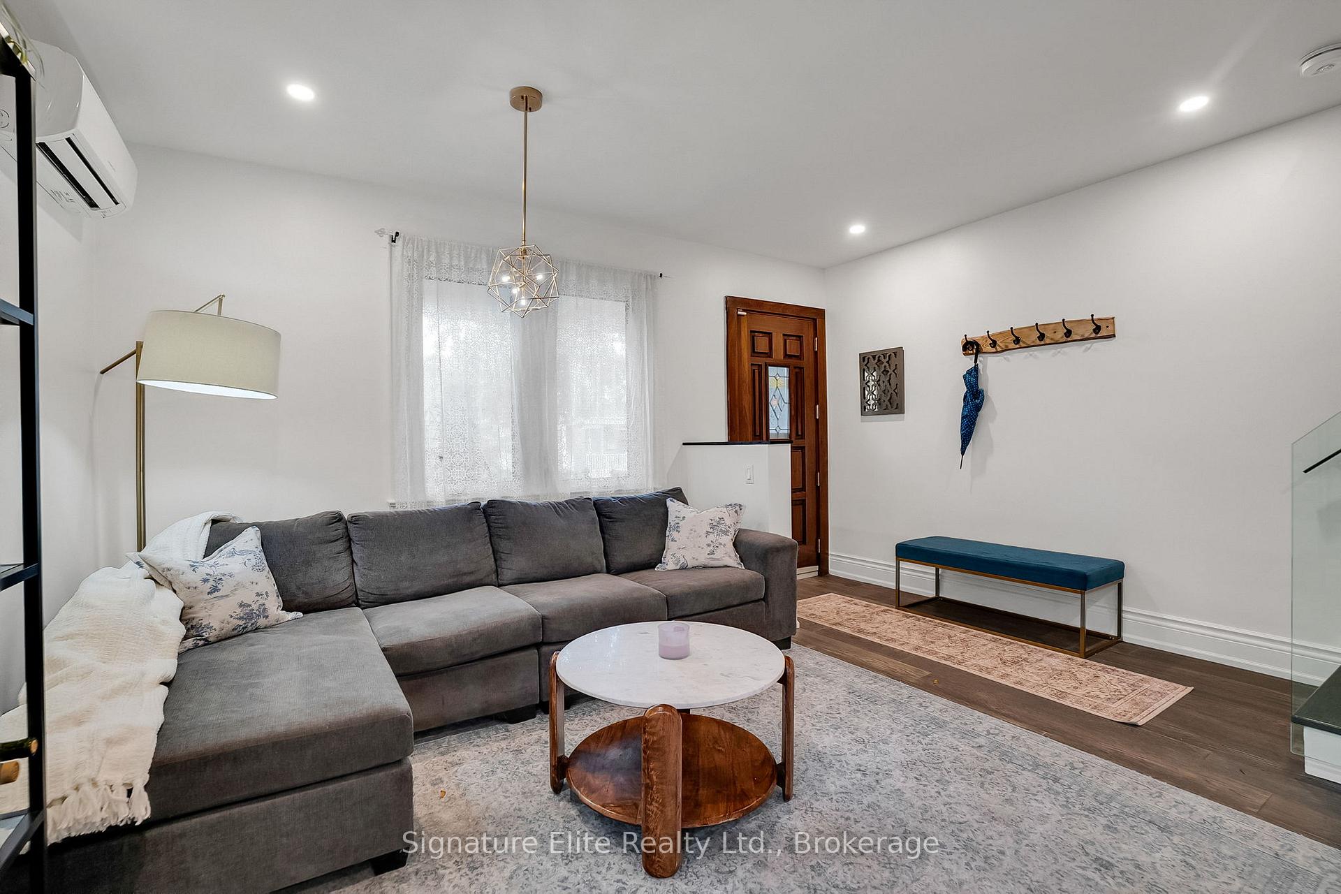 Photo 1 of 184 Swanwick Avenue, Toronto, East End-Danforth — HOMEH