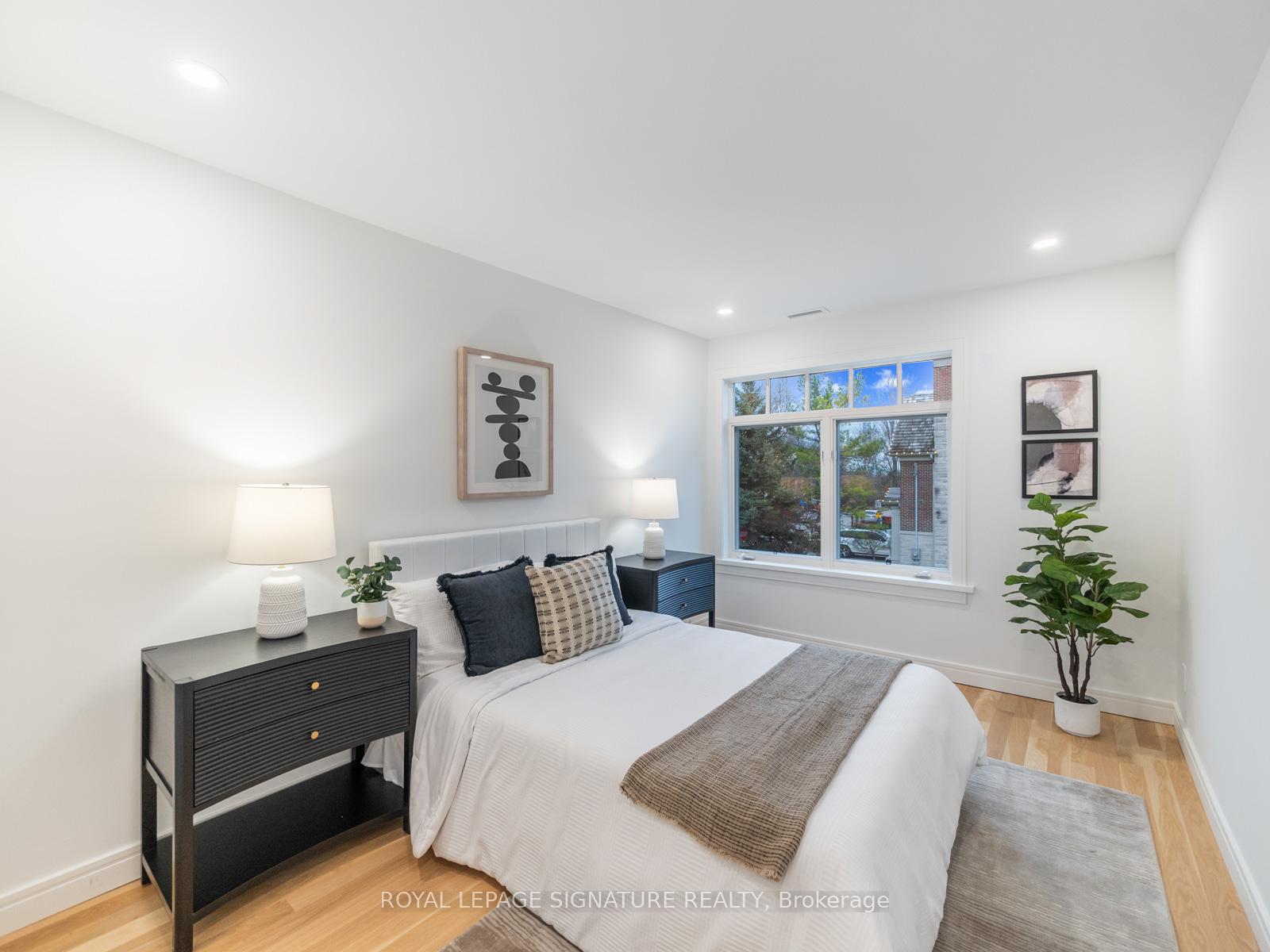 Photo 20 of 61 Bennington Heights Drive, Toronto, Leaside — HOMEH