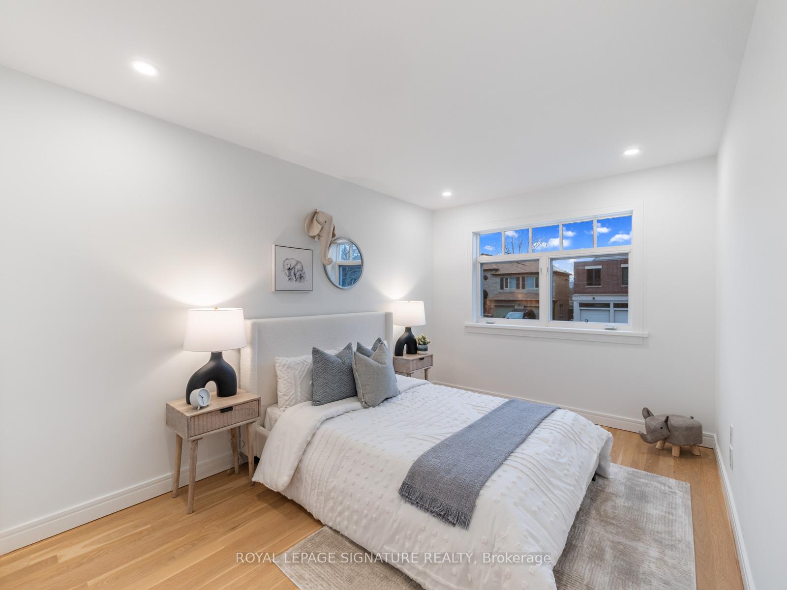 Photo 21 of 61 Bennington Heights Drive, Toronto, Leaside — HOMEH